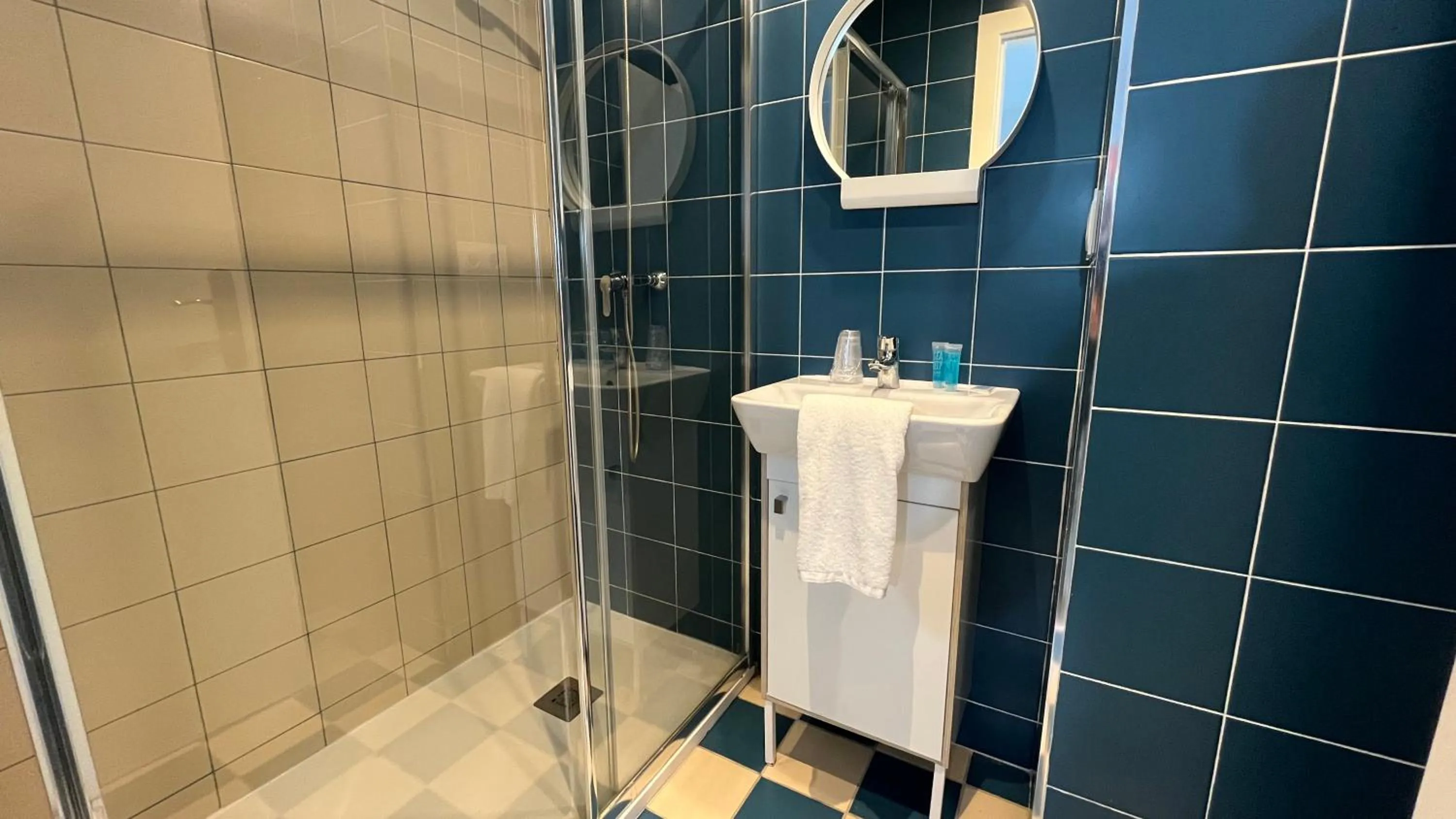 Bathroom in Hostal La Premsa