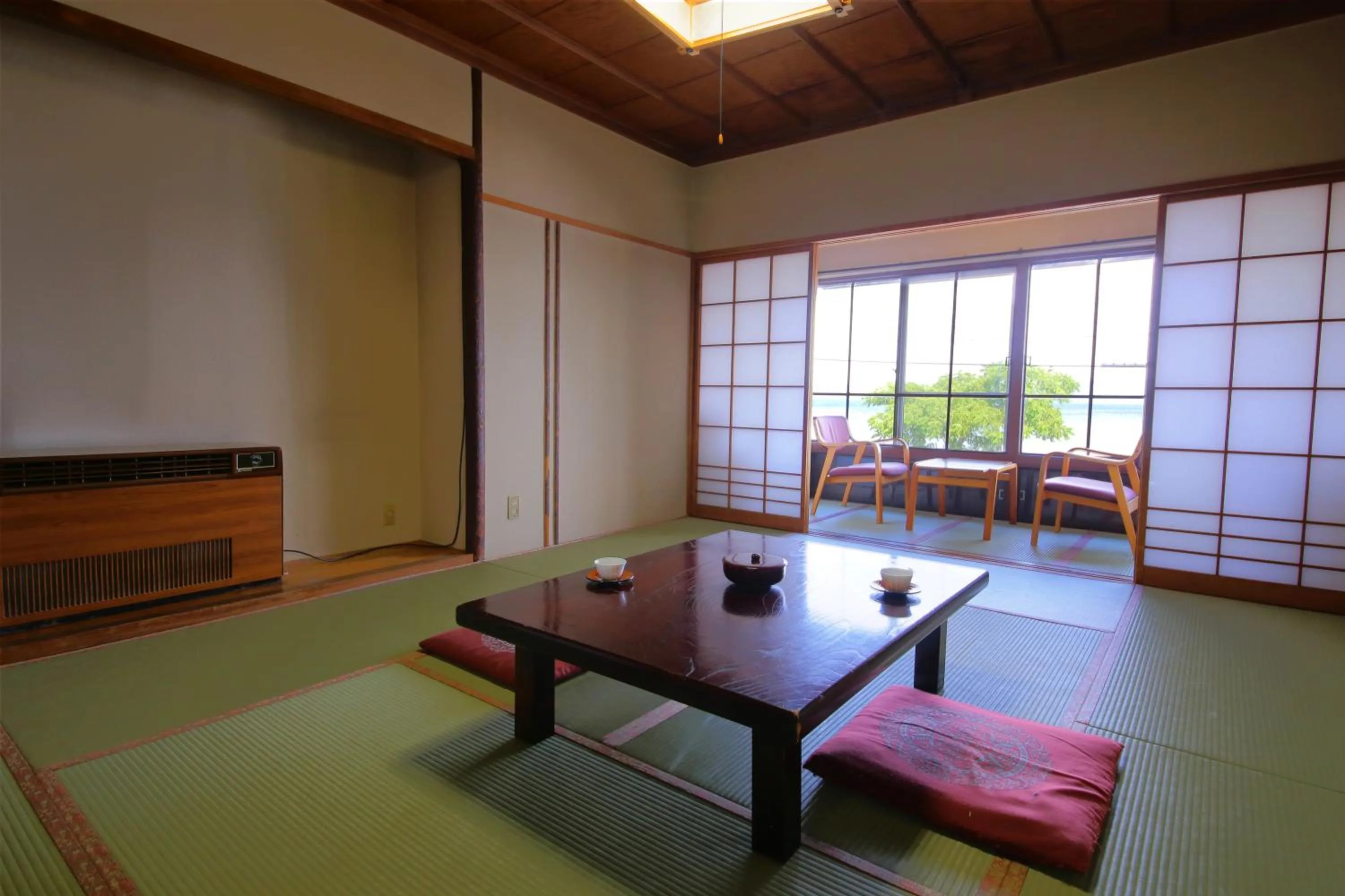 Photo of the whole room in Lake Side Hotel Minatoya