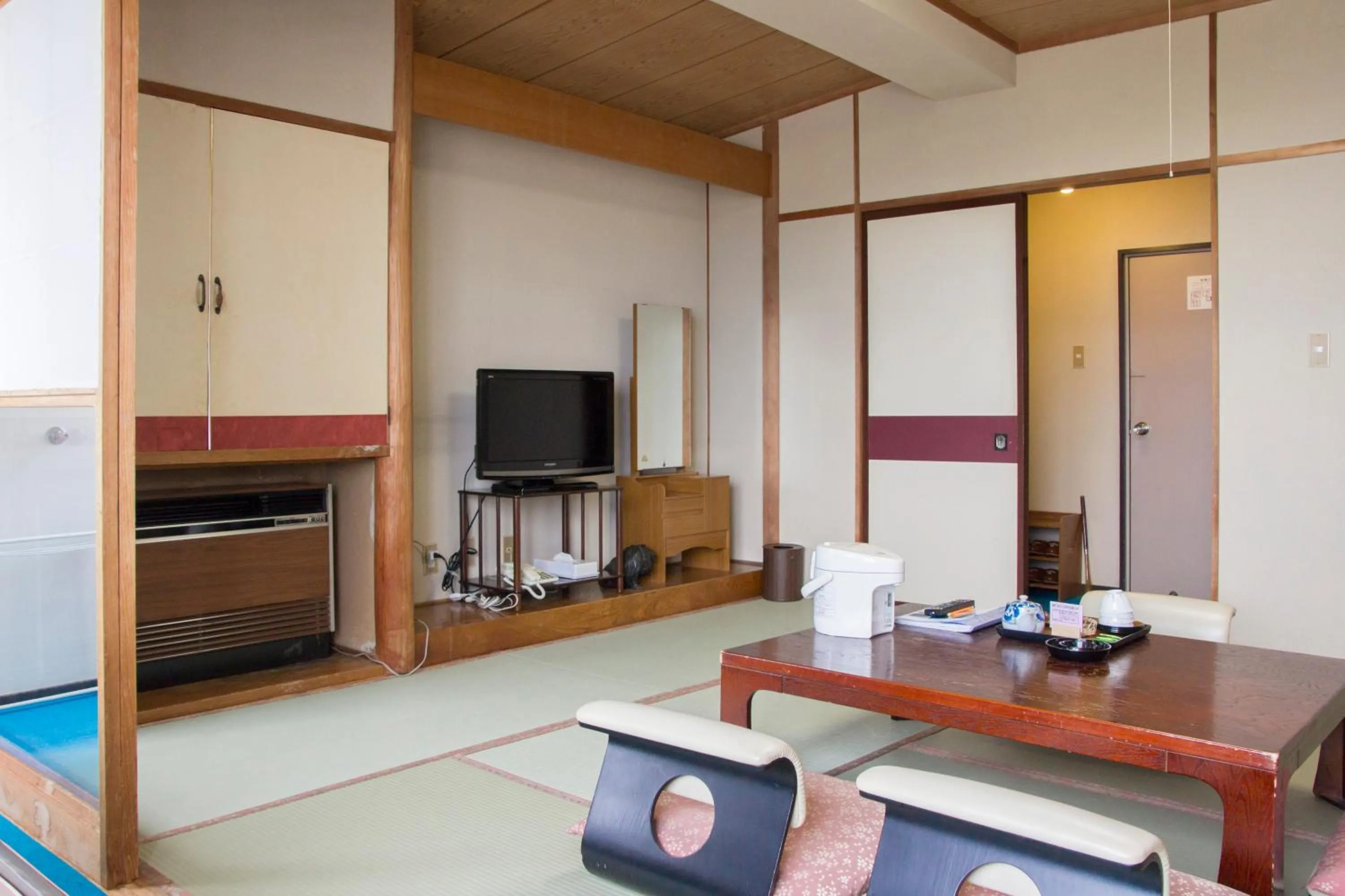 Photo of the whole room in Lake Side Hotel Minatoya