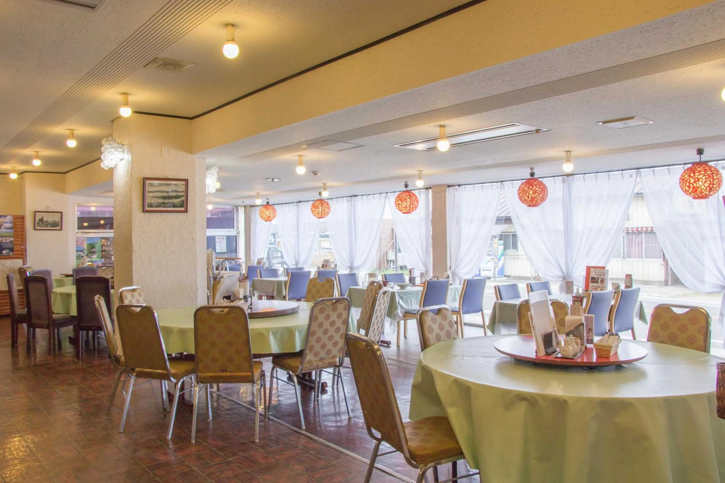 Restaurant/places to eat in Lake Side Hotel Minatoya