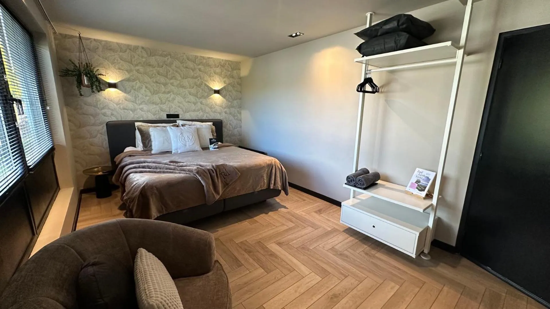 Bed in Boutique Hotel Le Faucon