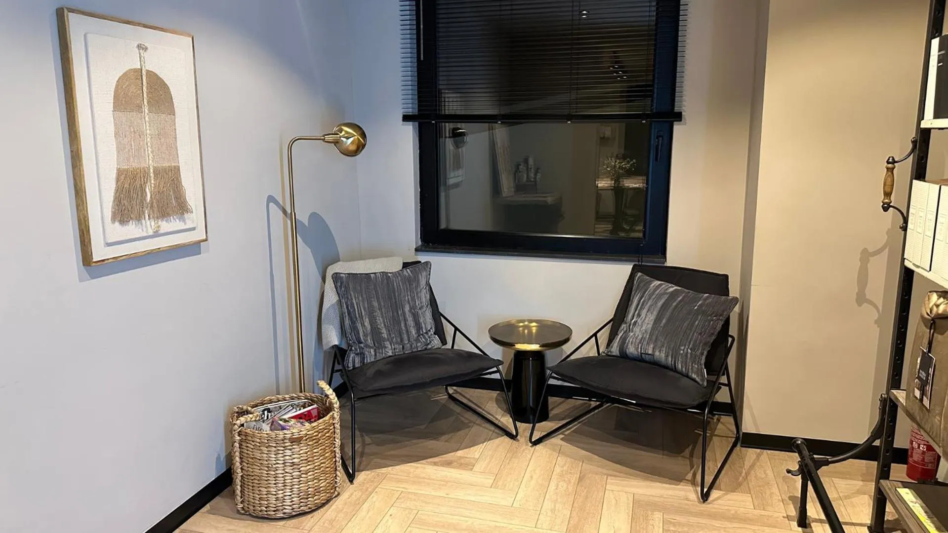 Communal lounge/ TV room in Boutique Hotel Le Faucon