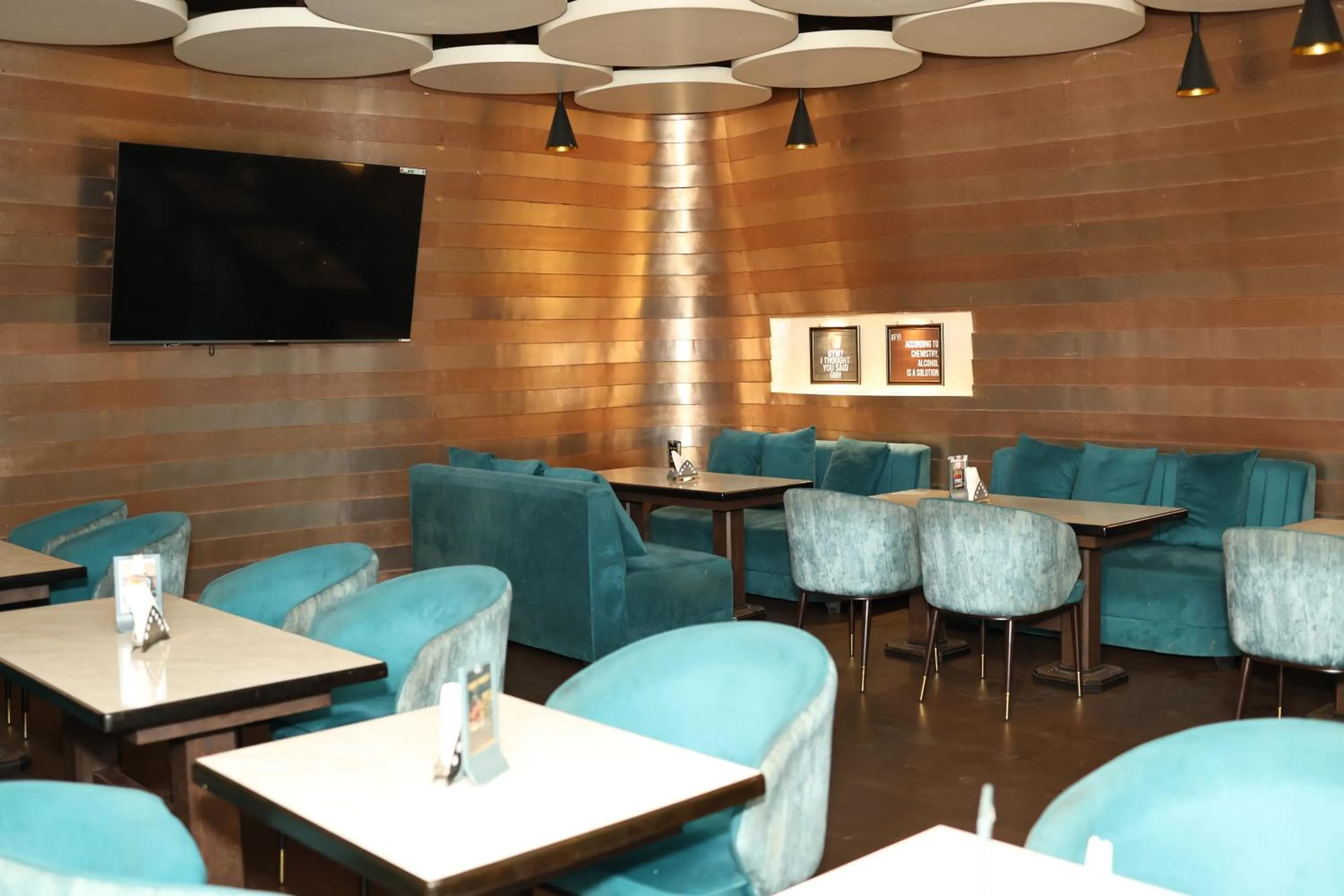 Lounge or bar in Hotel Royal Highness