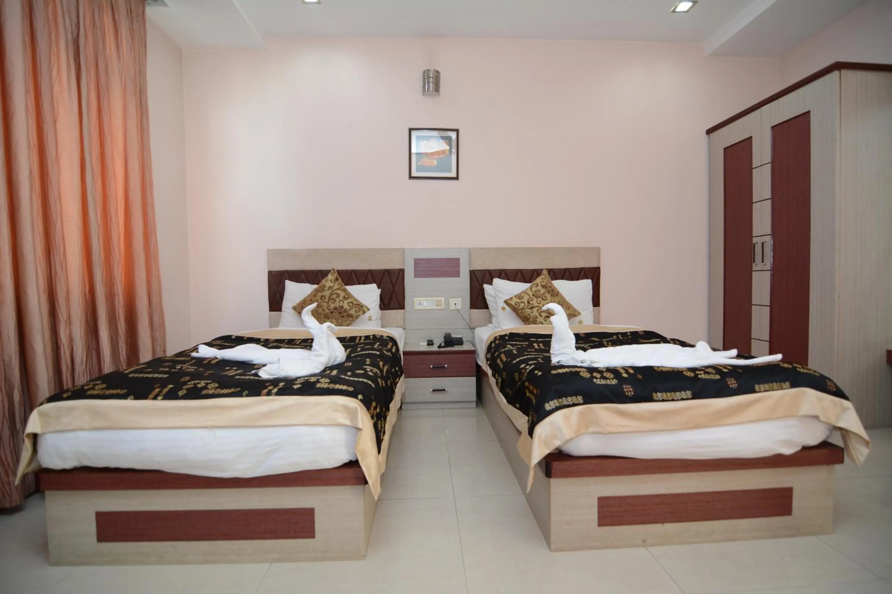 Bed in Hotel Royal Highness