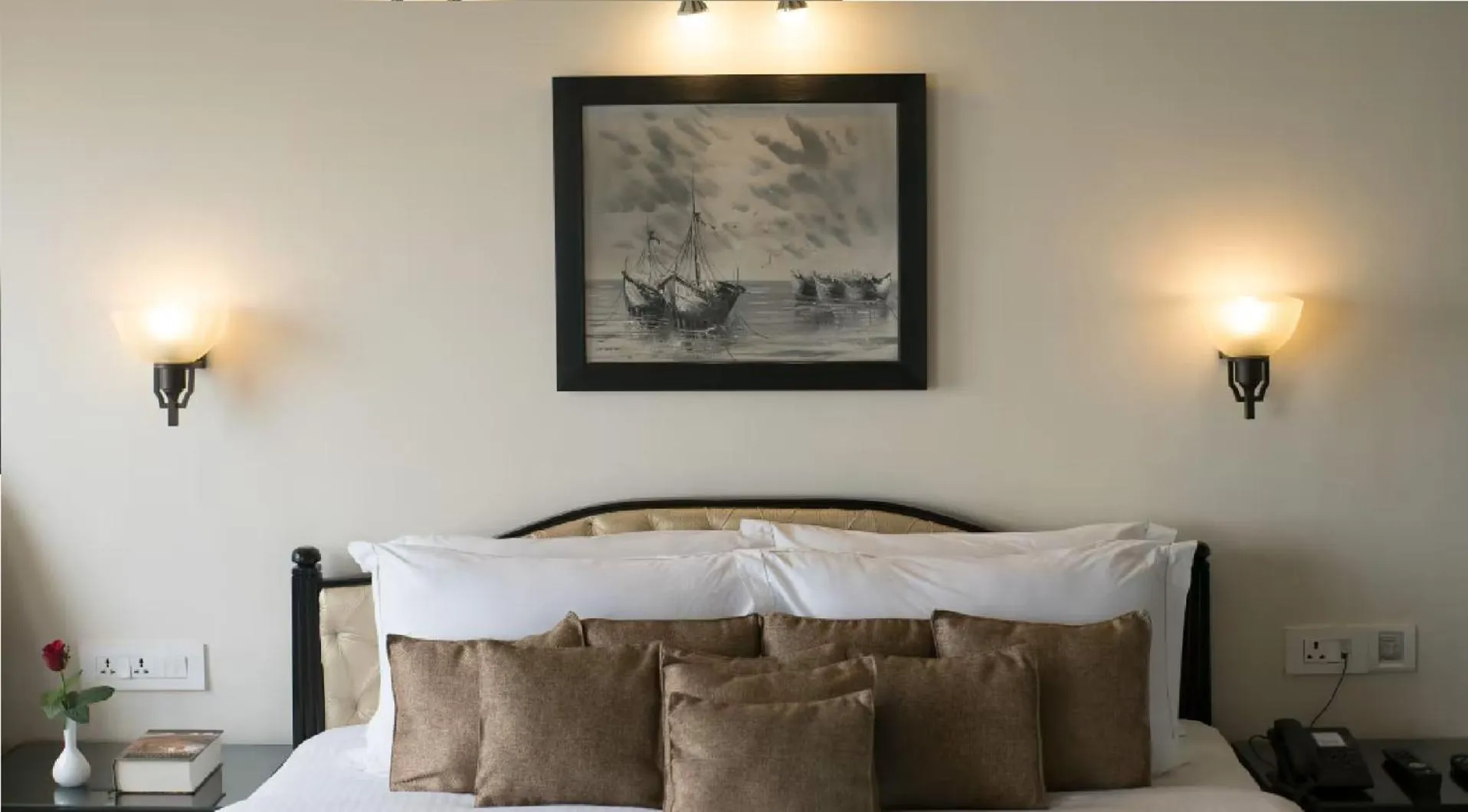 Bed in Polo Cherrapunjee Resort