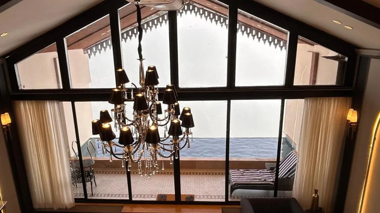 Swimming pool, Bed in Polo Cherrapunjee Resort