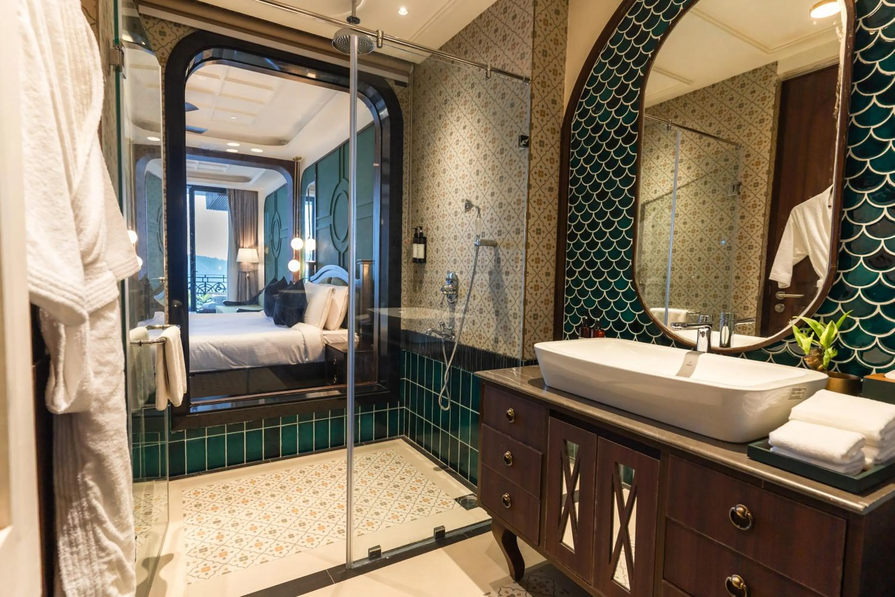 Bathroom, Bed in Polo Cherrapunjee Resort