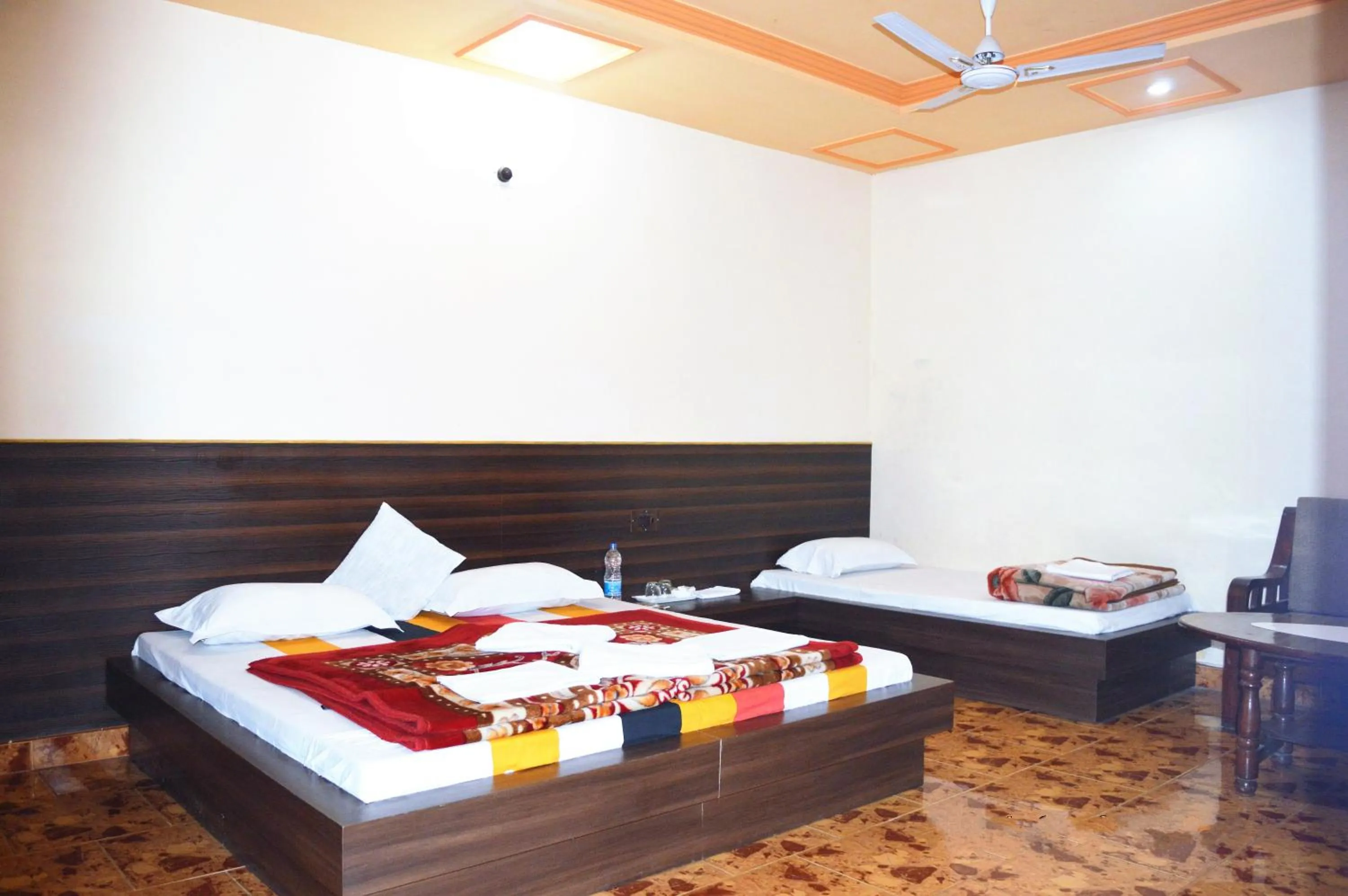 Bed in Hotel Goverdhan Tourist Complex