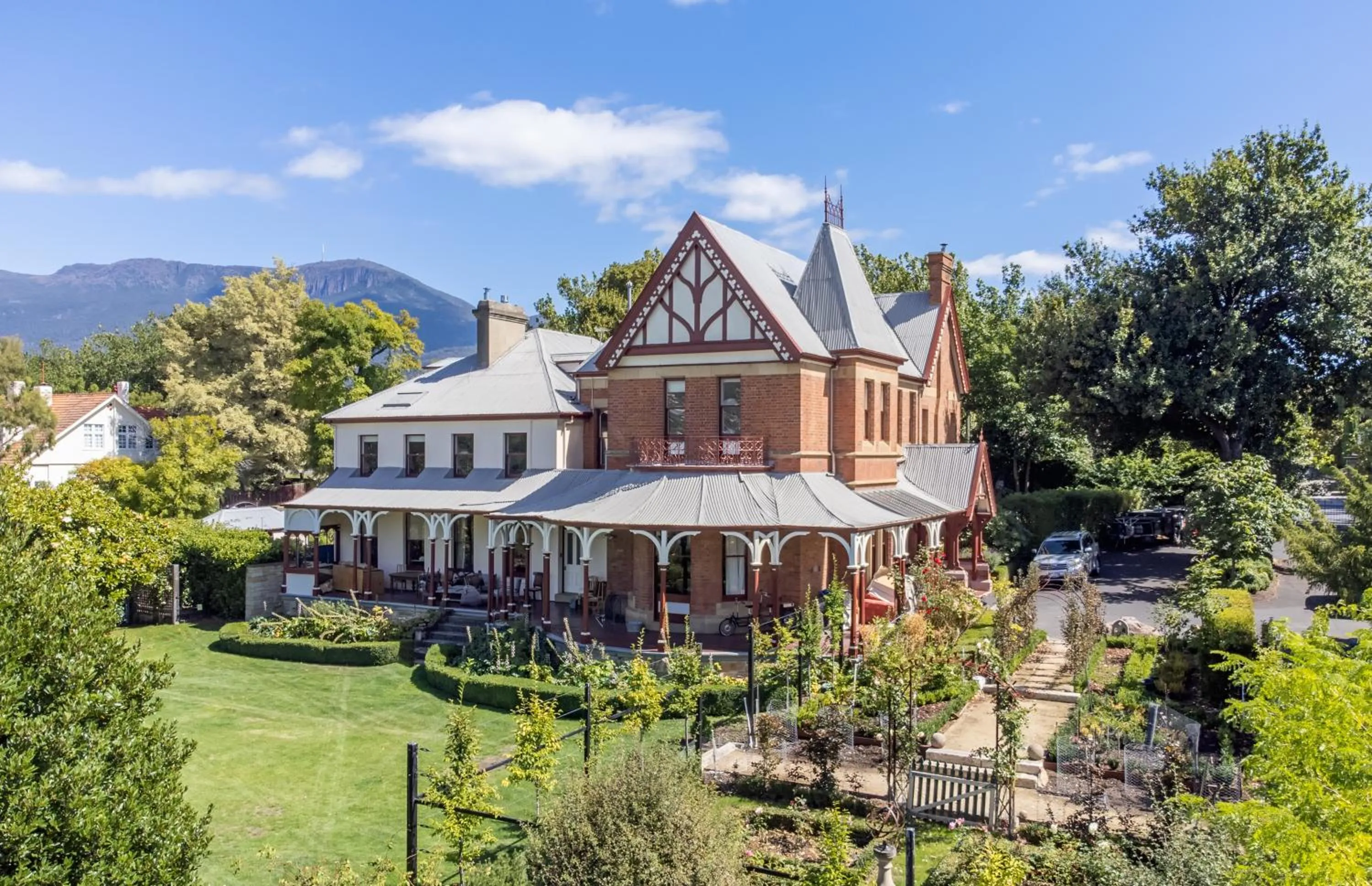Property building in Old Bishop's Quarters