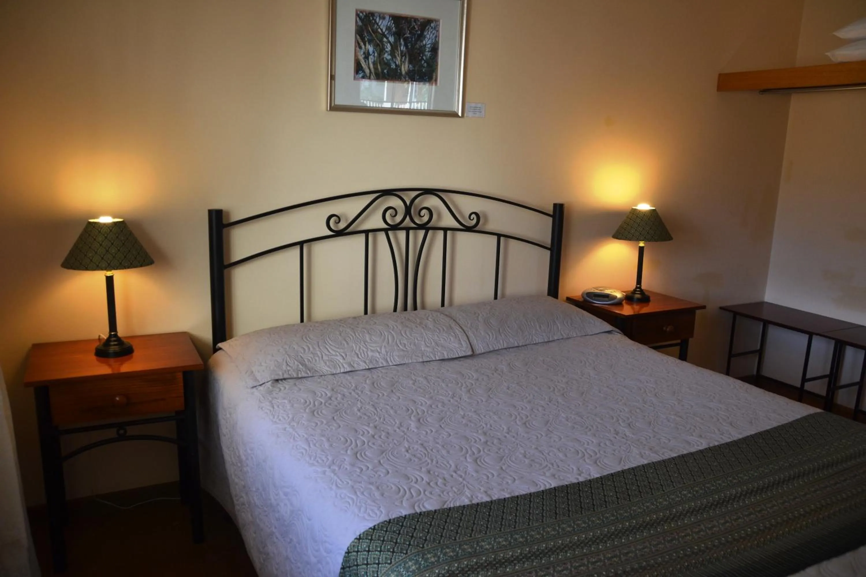 Bedroom, Bed in Avoca Cottages VICTORIA