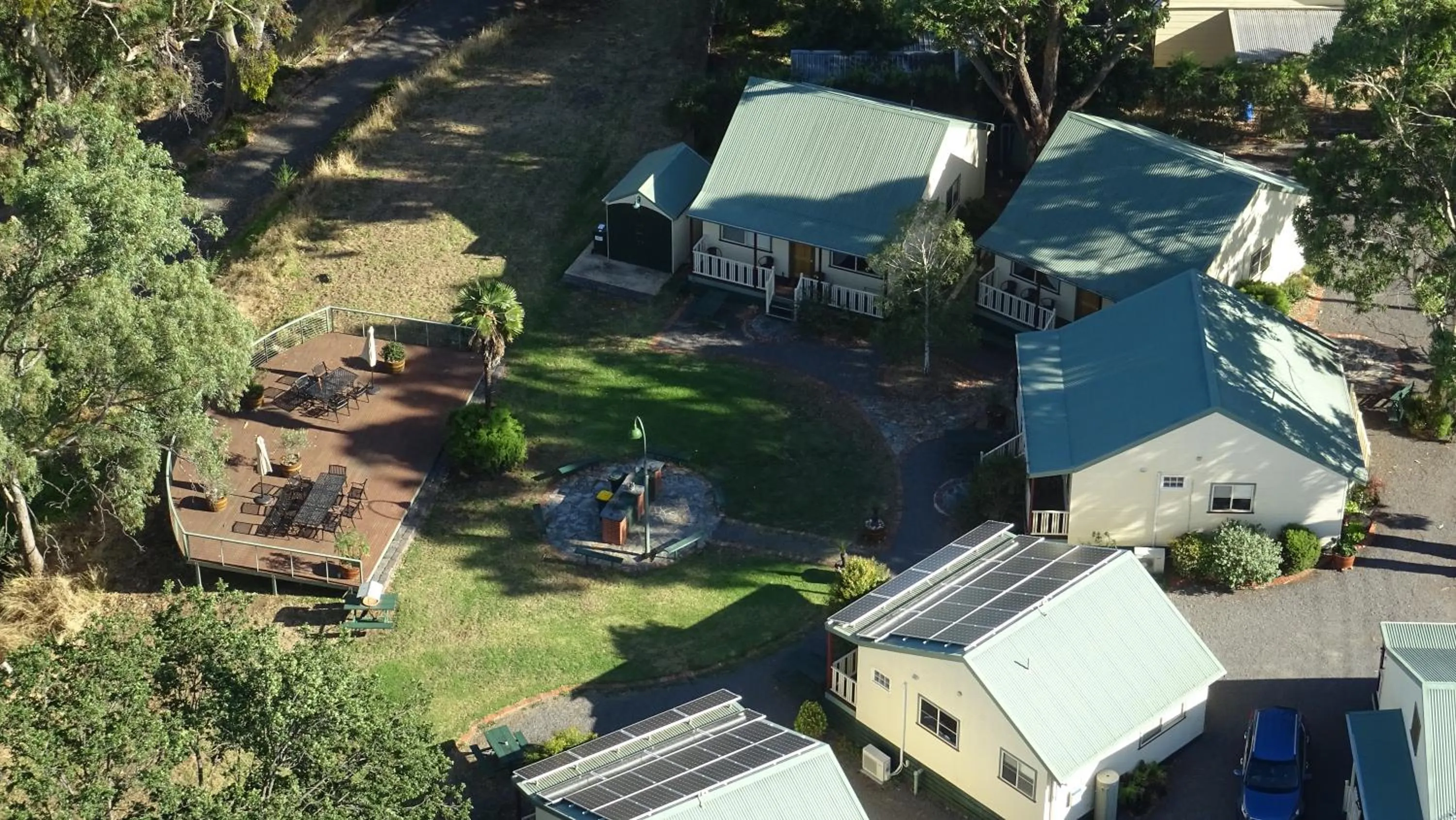 Property building in Avoca Cottages VICTORIA