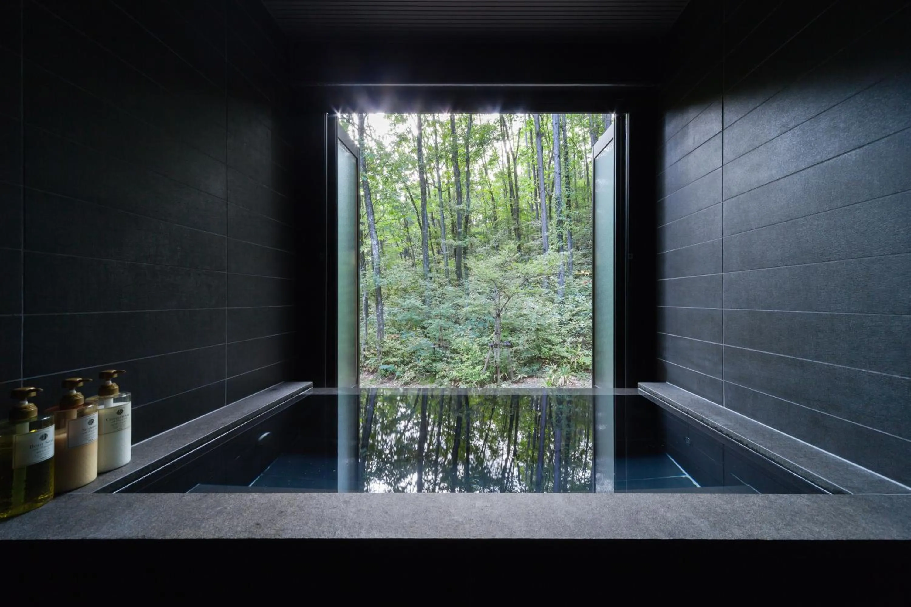 Public Bath in Phoenix Chalets by HHG