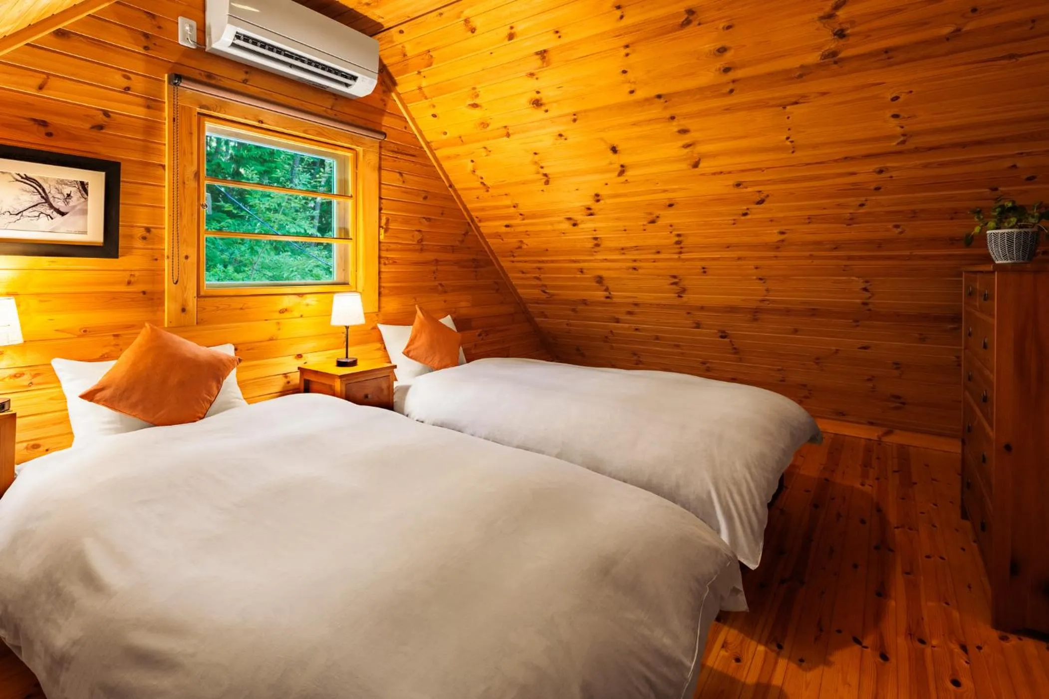 Bedroom, Bed in Phoenix Chalets by HHG