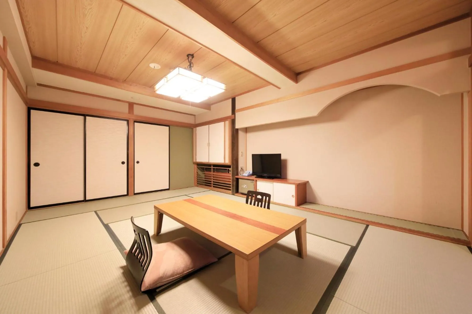 Photo of the whole room in Lakeland Hotel Mizunosato