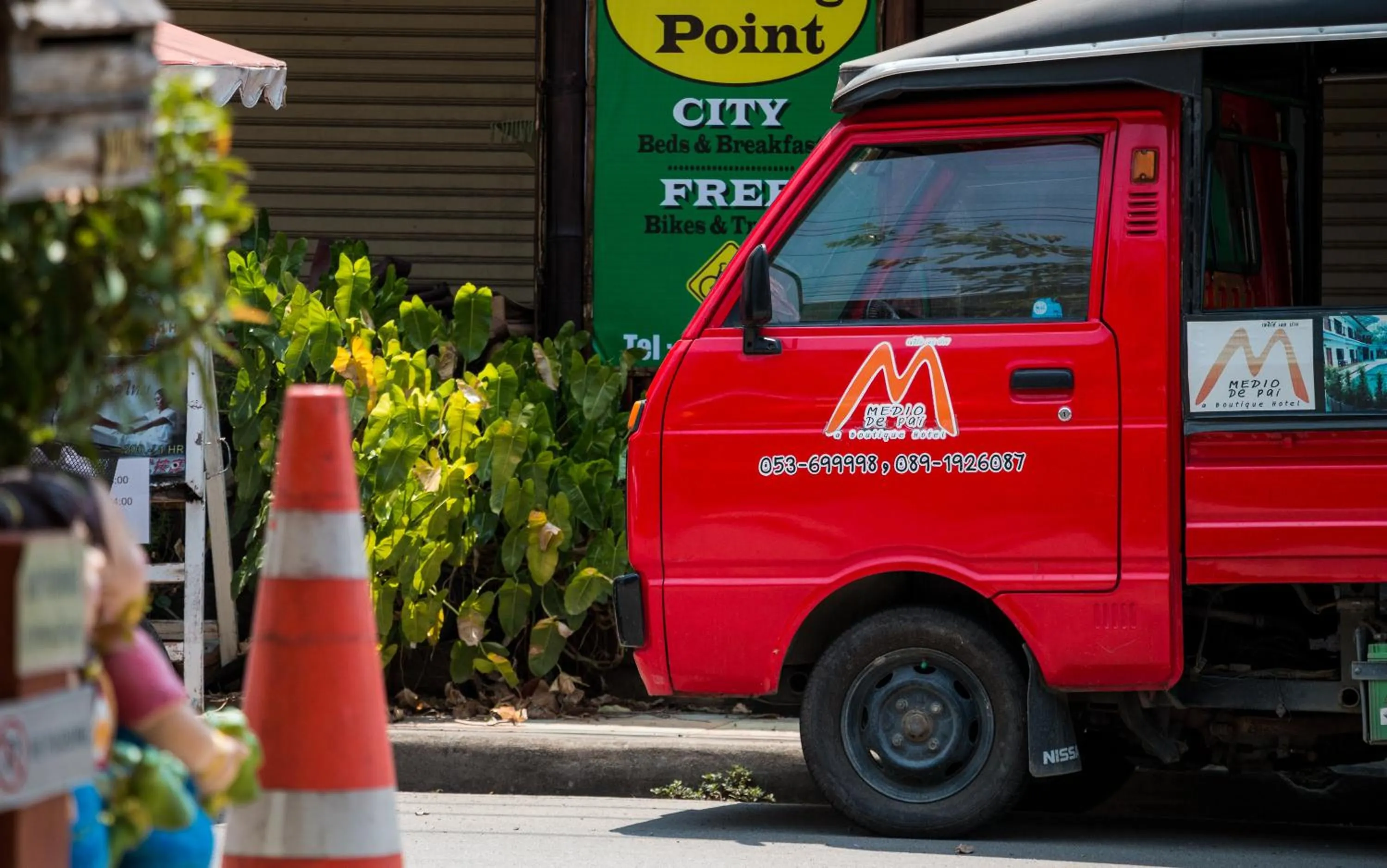 Other in Medio De Pai