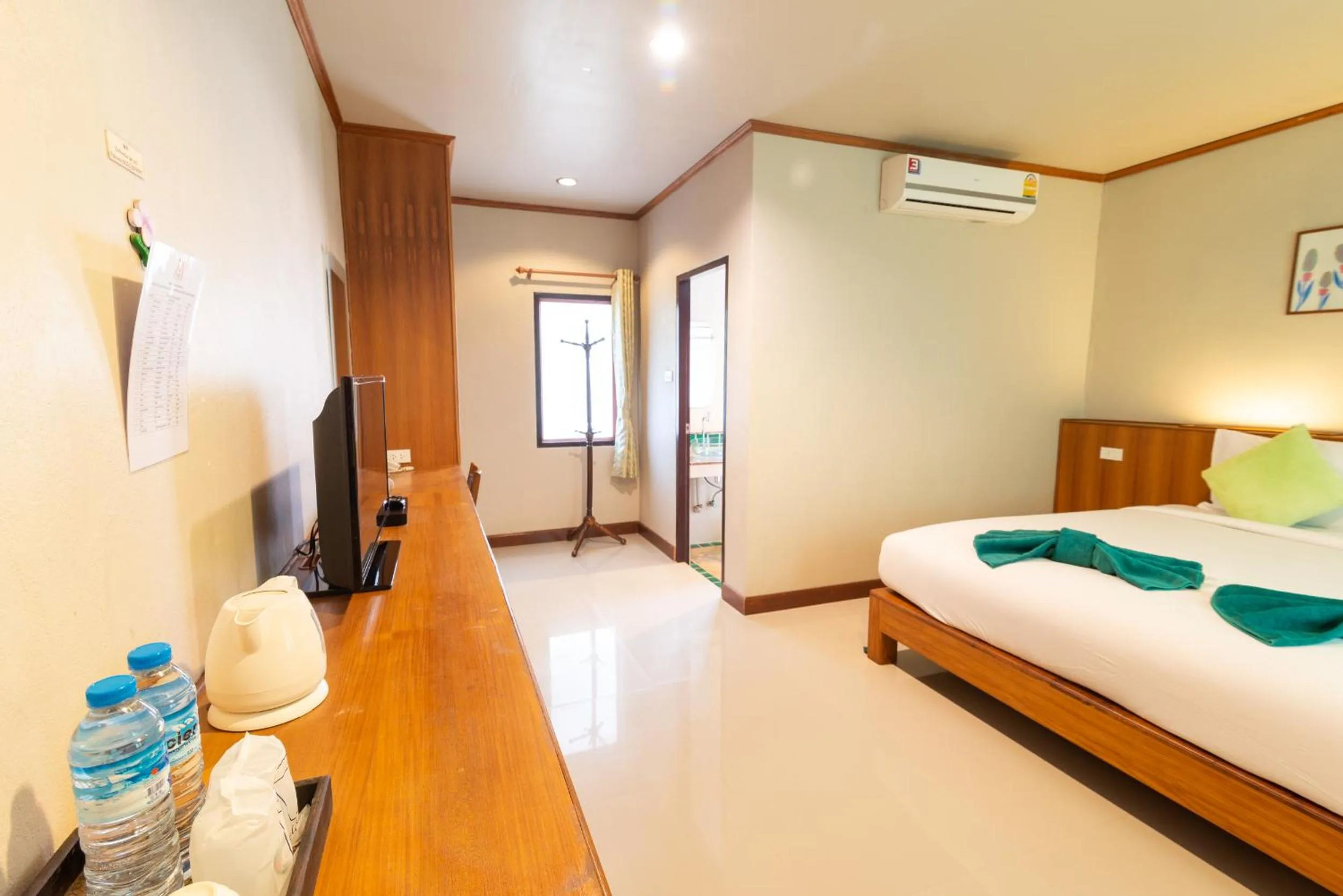 TV and multimedia, Bed in Medio De Pai