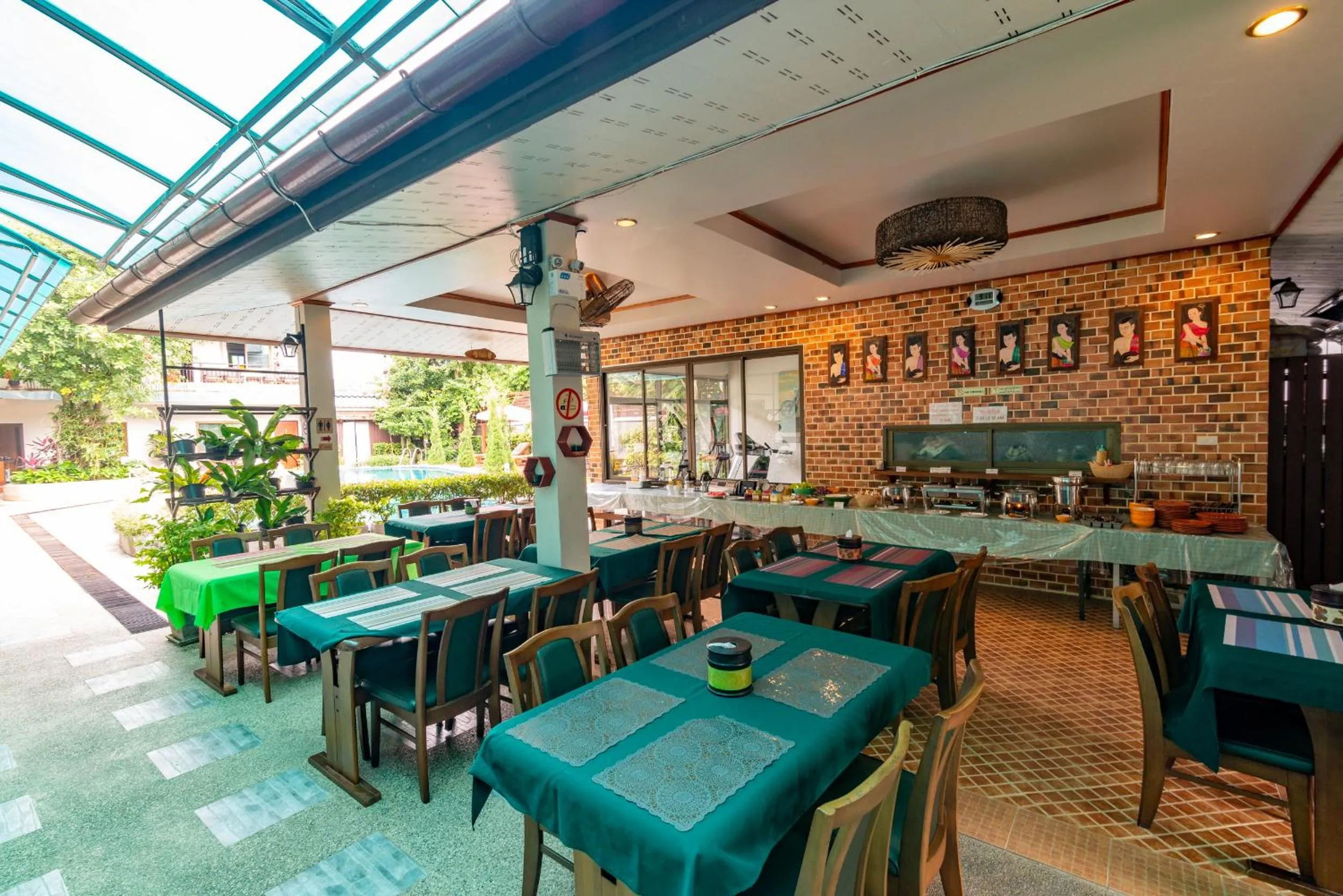 Restaurant/places to eat in Medio De Pai