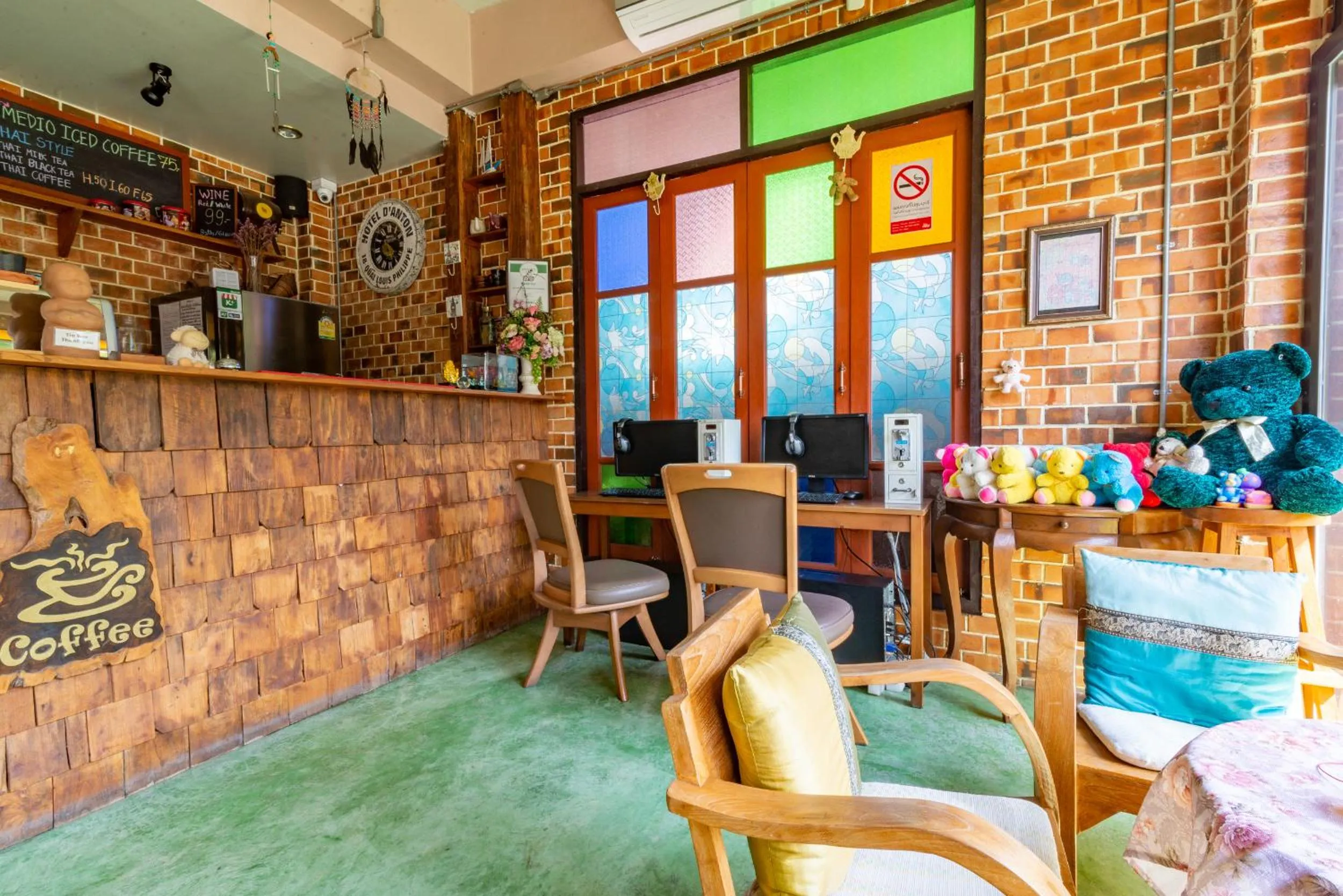 Lounge or bar in Medio De Pai