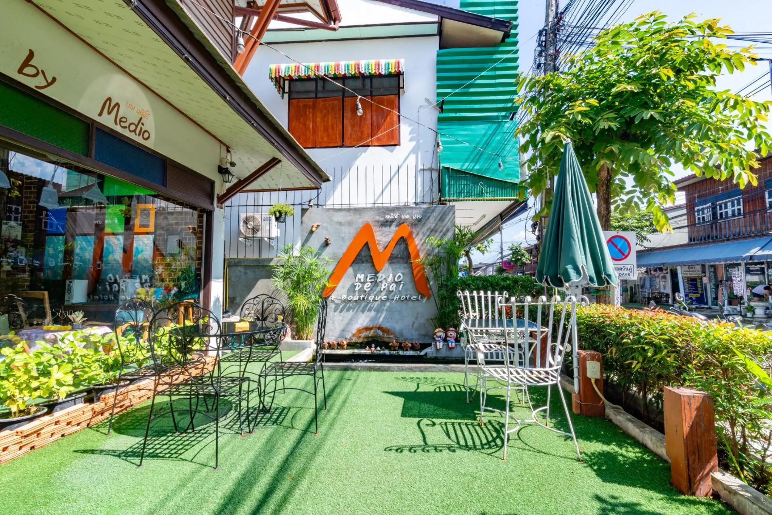 Facade/entrance in Medio De Pai