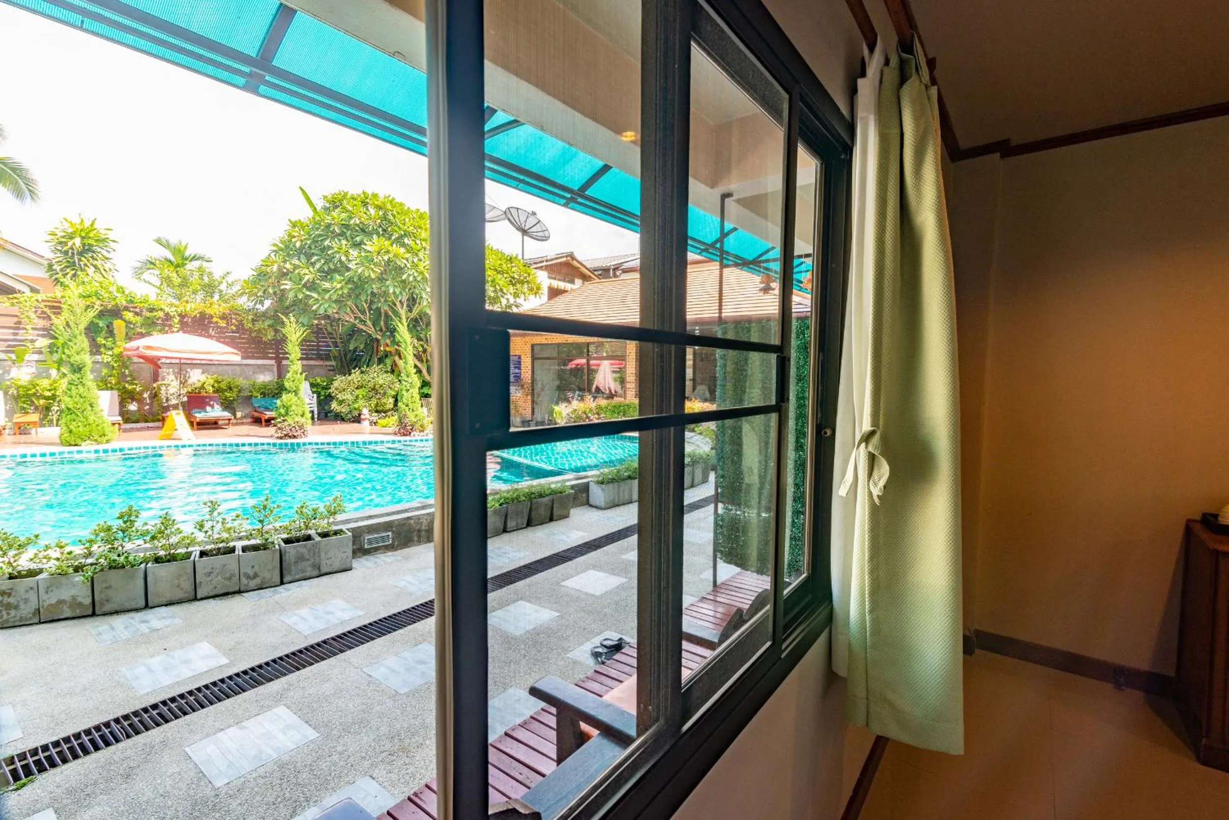 Pool view in Medio De Pai