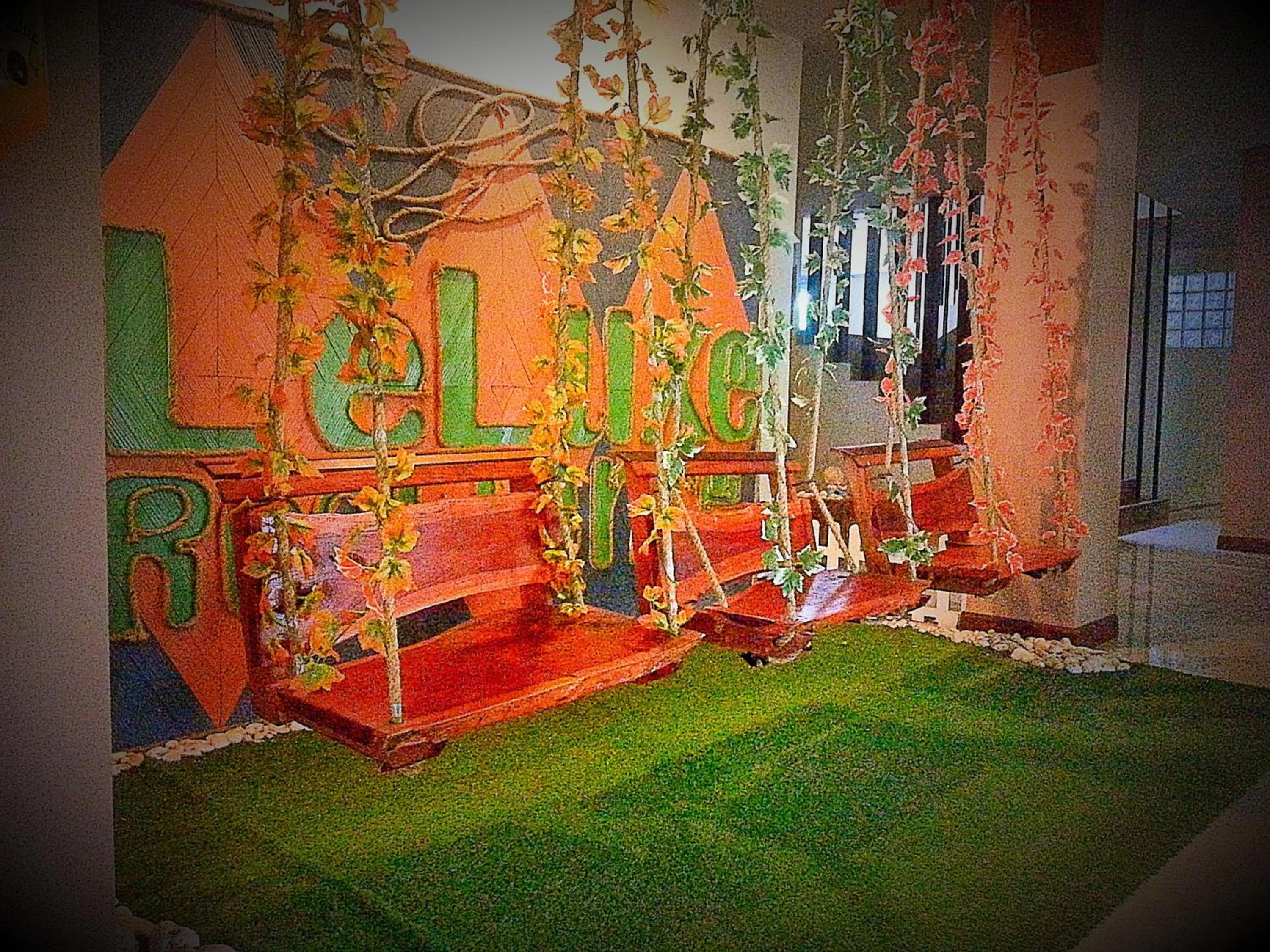 Decorative detail in Le' Luxe Residence