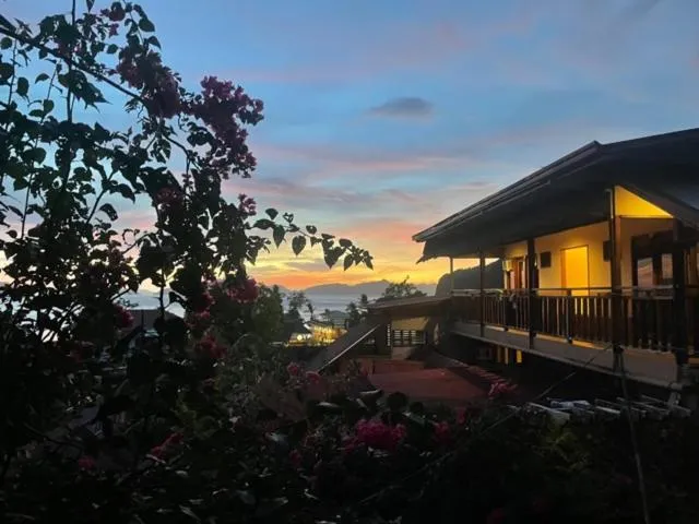 Property Building in Novie's Tourist Inn