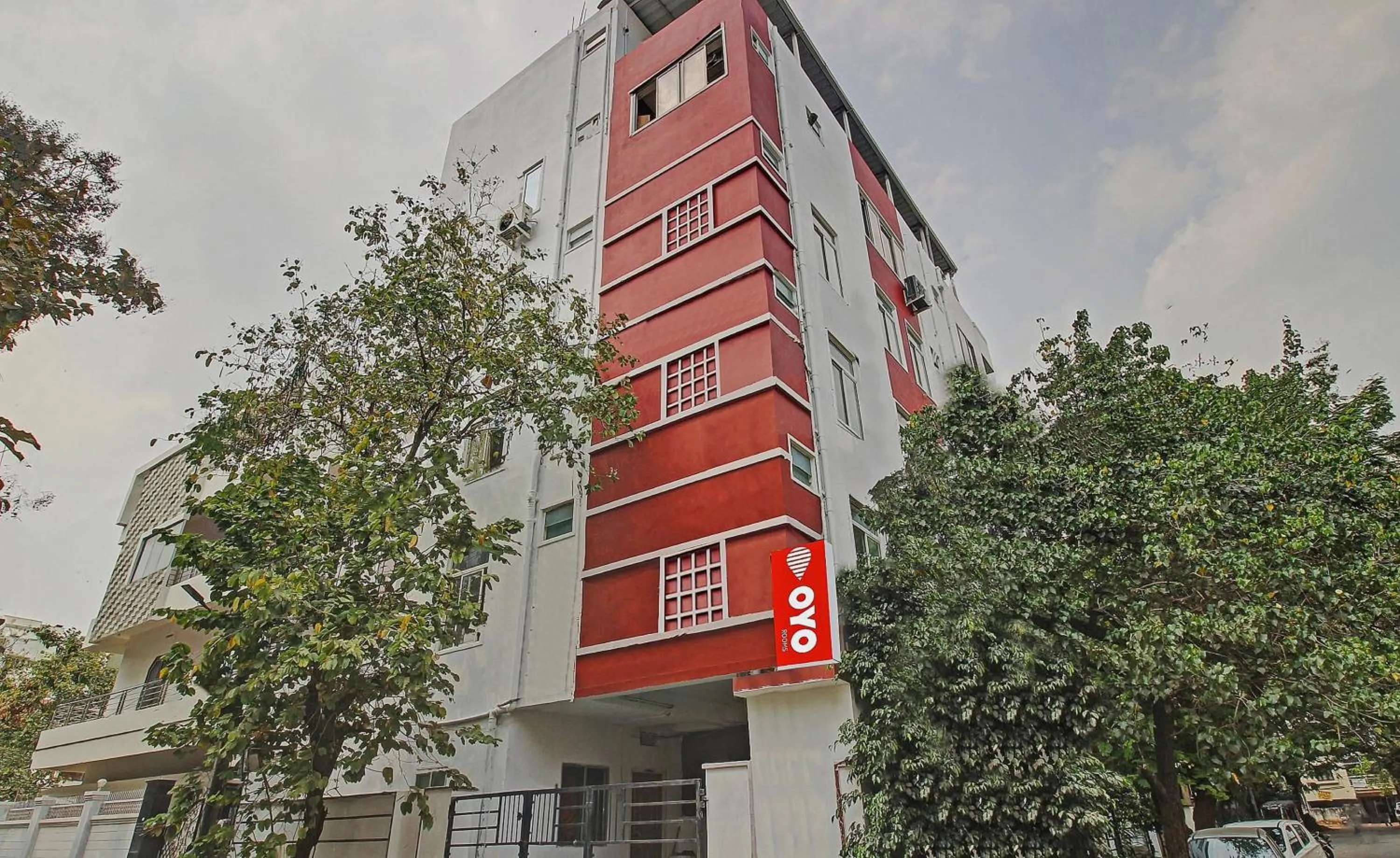 Facade/entrance in Hotel O Sri Residency Near Hyderabad Central