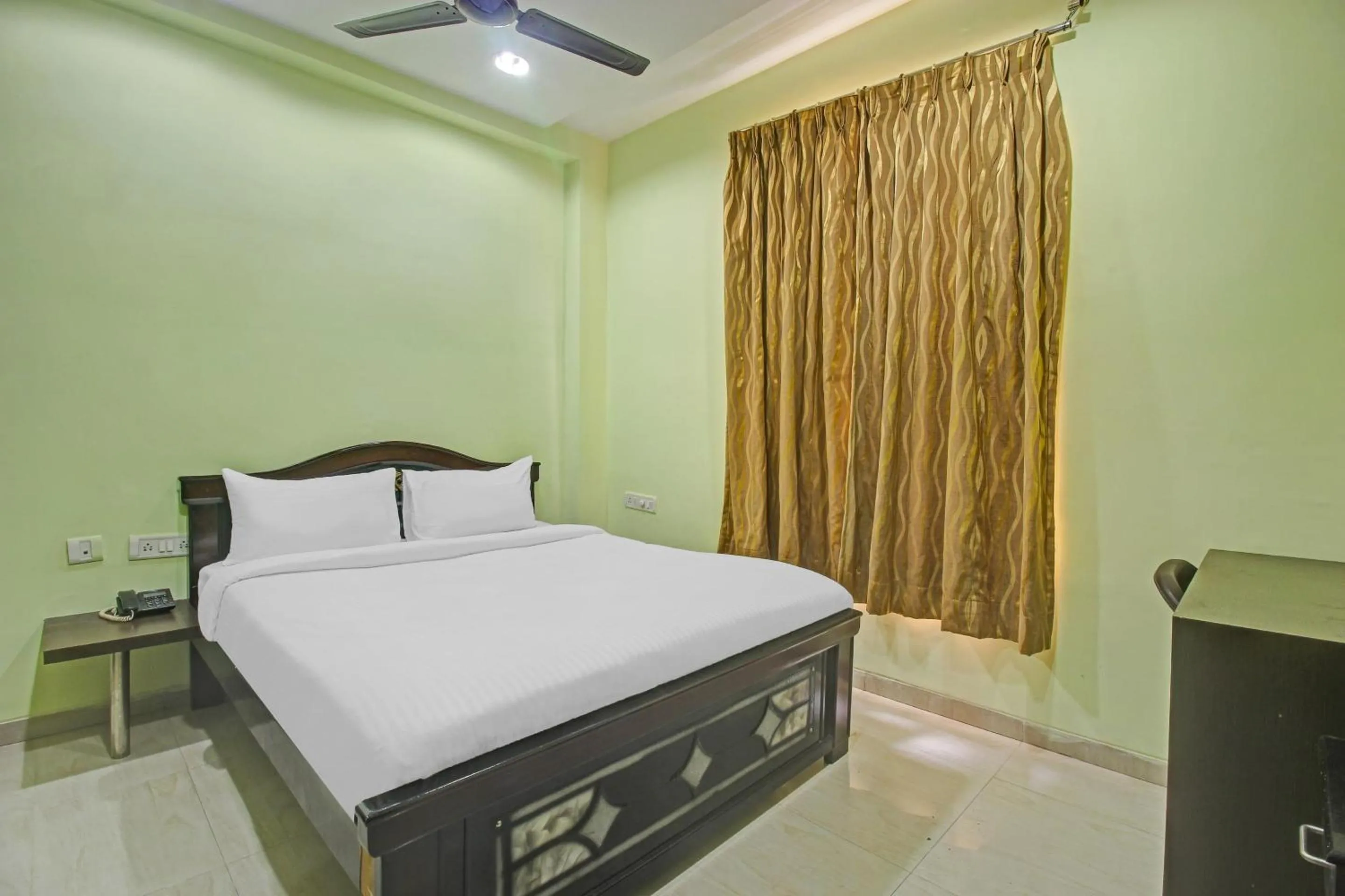 Bedroom, Bed in Hotel O Sri Residency Near Hyderabad Central