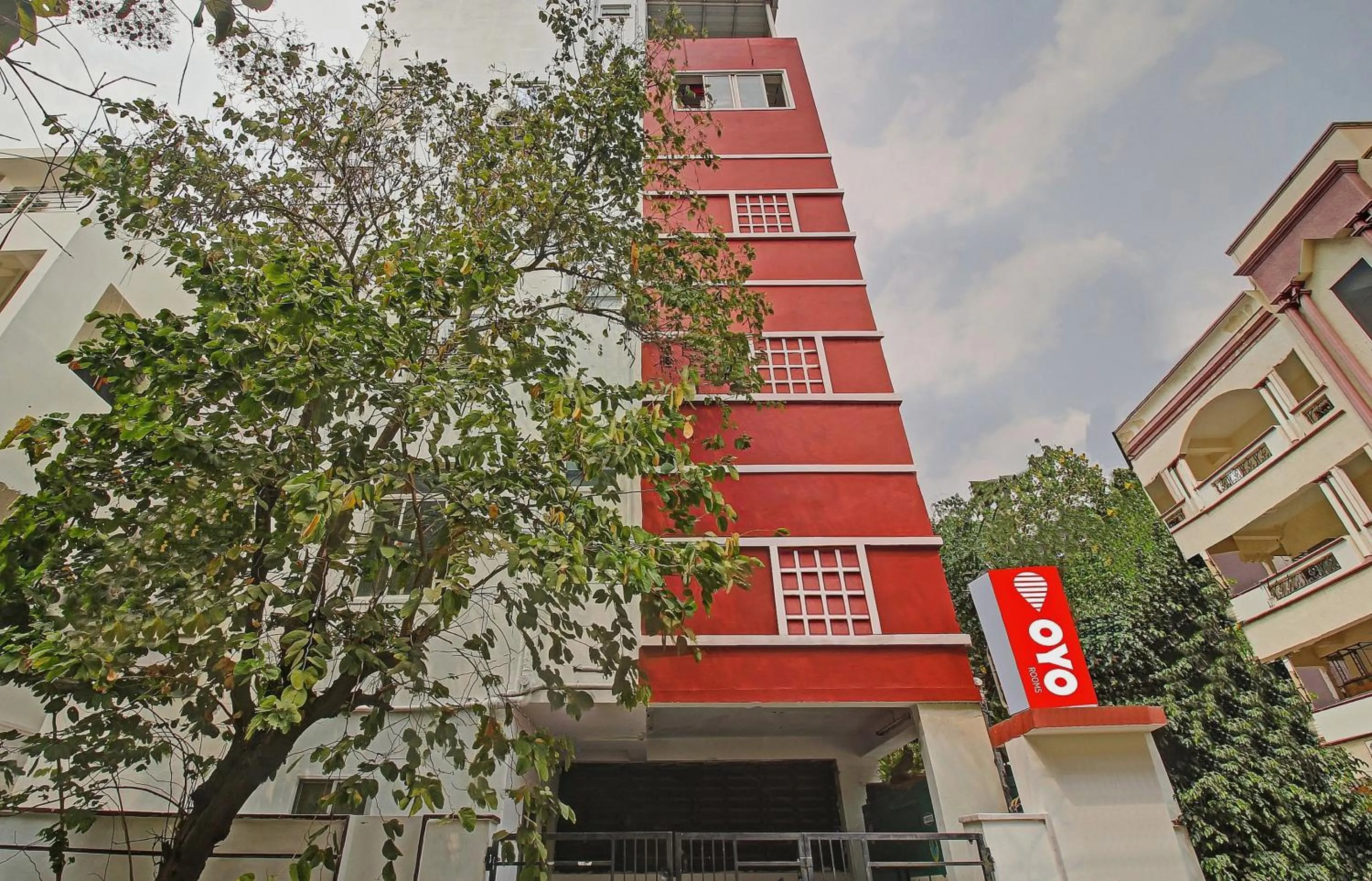 Facade/entrance in Hotel O Sri Residency Near Hyderabad Central