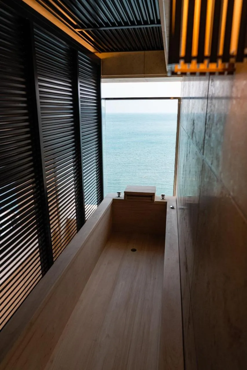 Best Louis Hamilton Hotel Ocean Terrace