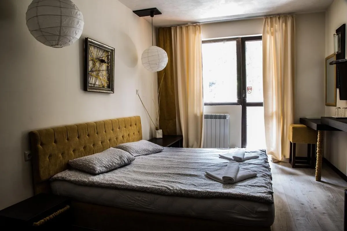 Day, Bed in RILA 6ATO Hotel & Restaurant