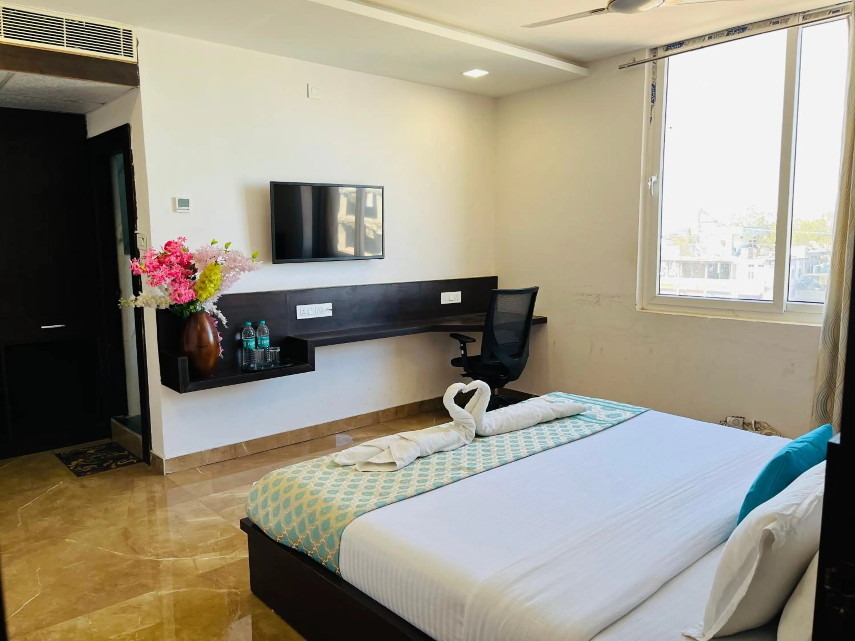 Photo of the whole room in Hotel Elite By Signature Group