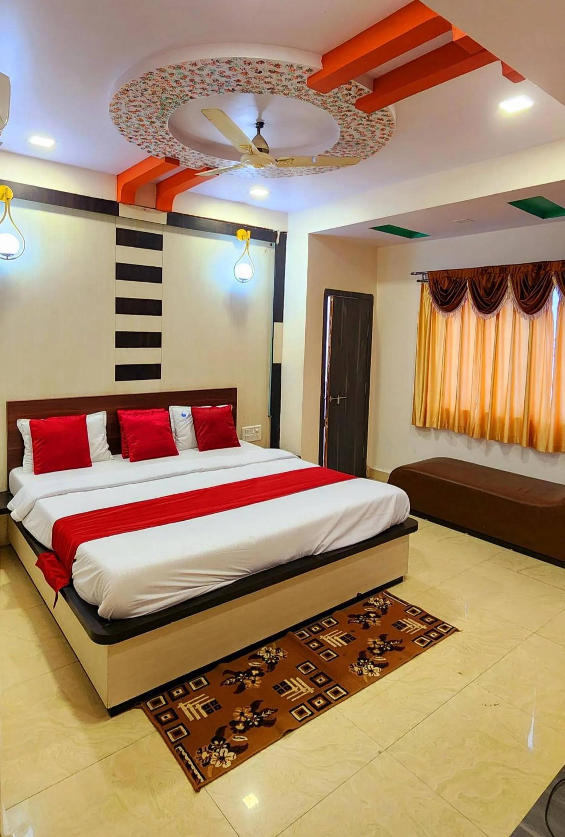 Bedroom, Bed in Hotel Satpura Safari
