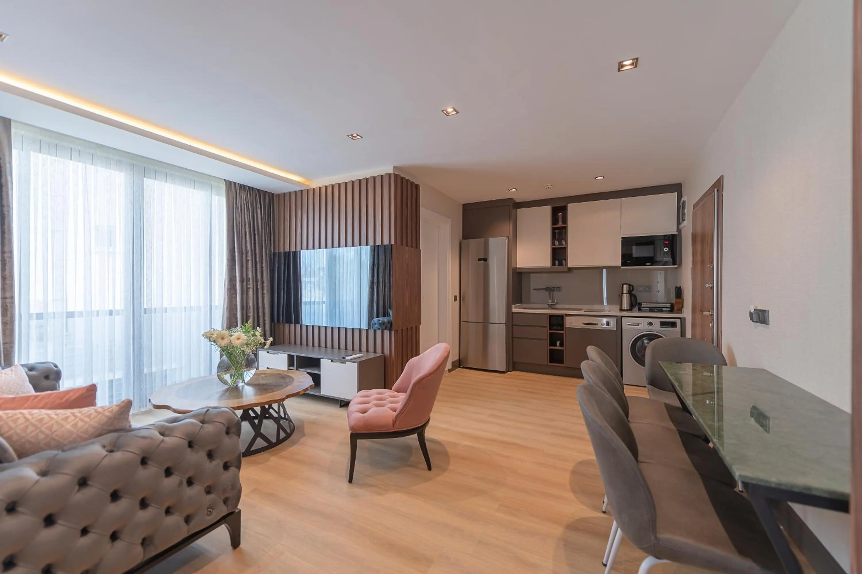 Photo of the whole room in Sealife Royal