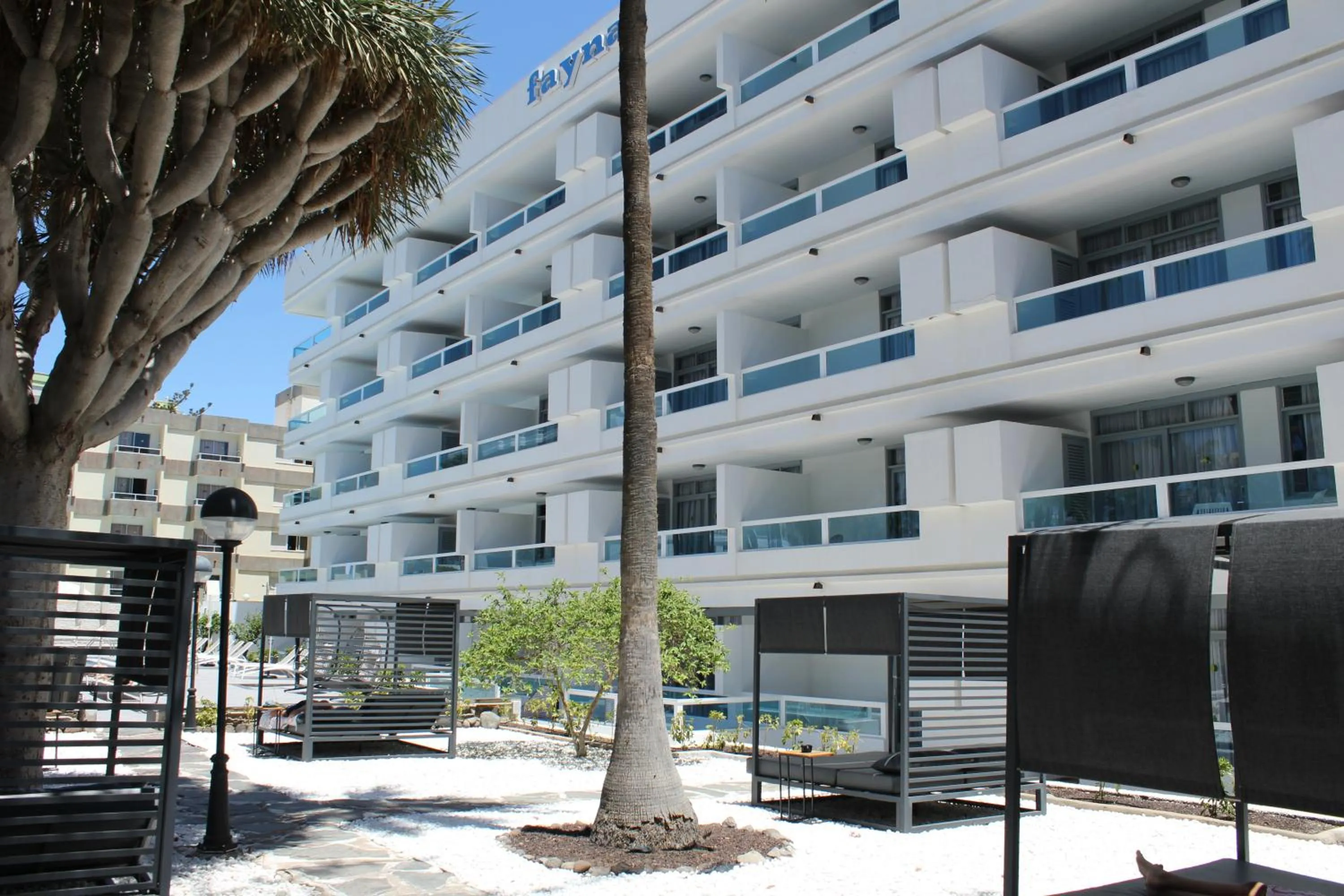 Property building in Apartamentos Fayna