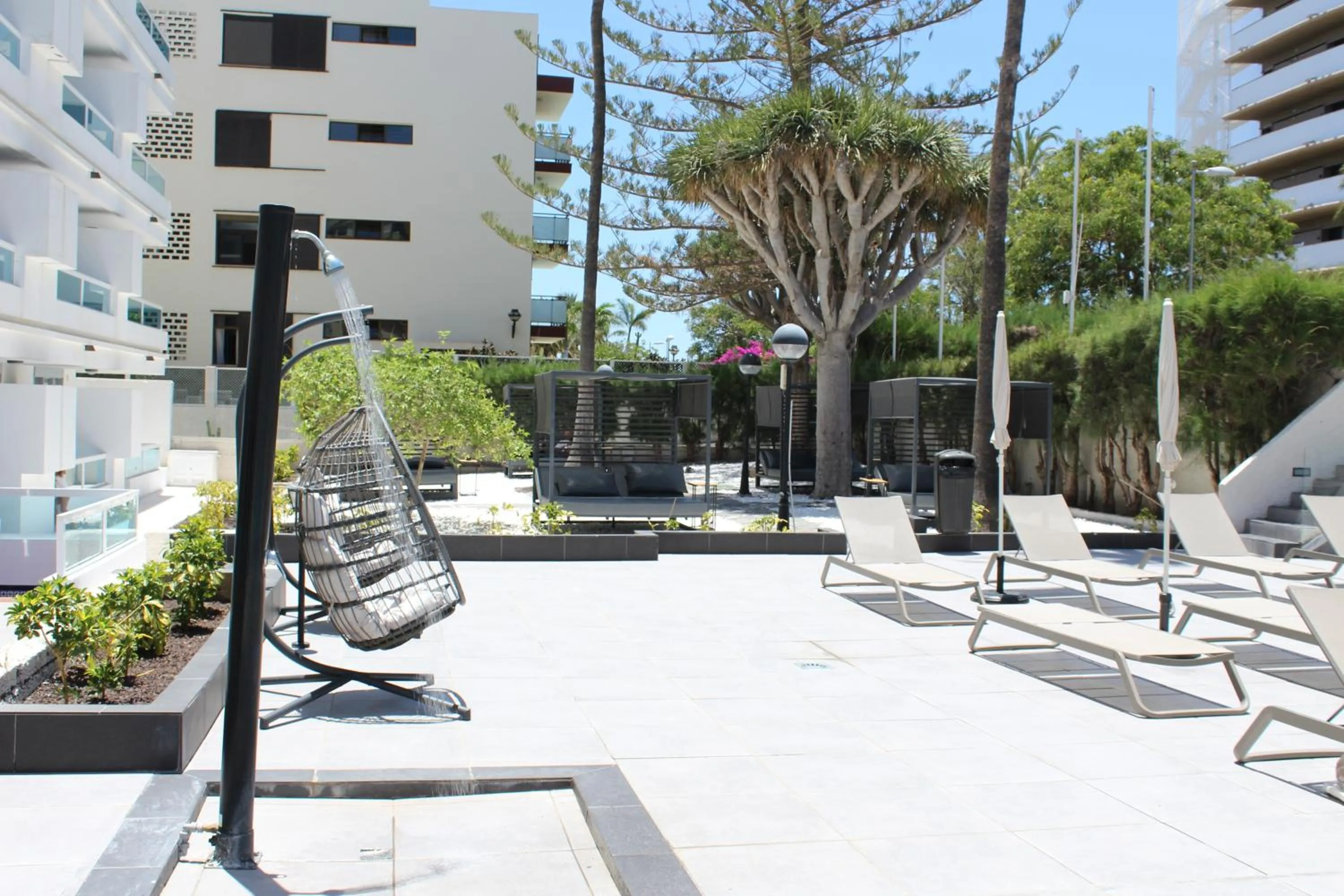 sunbed in Apartamentos Fayna