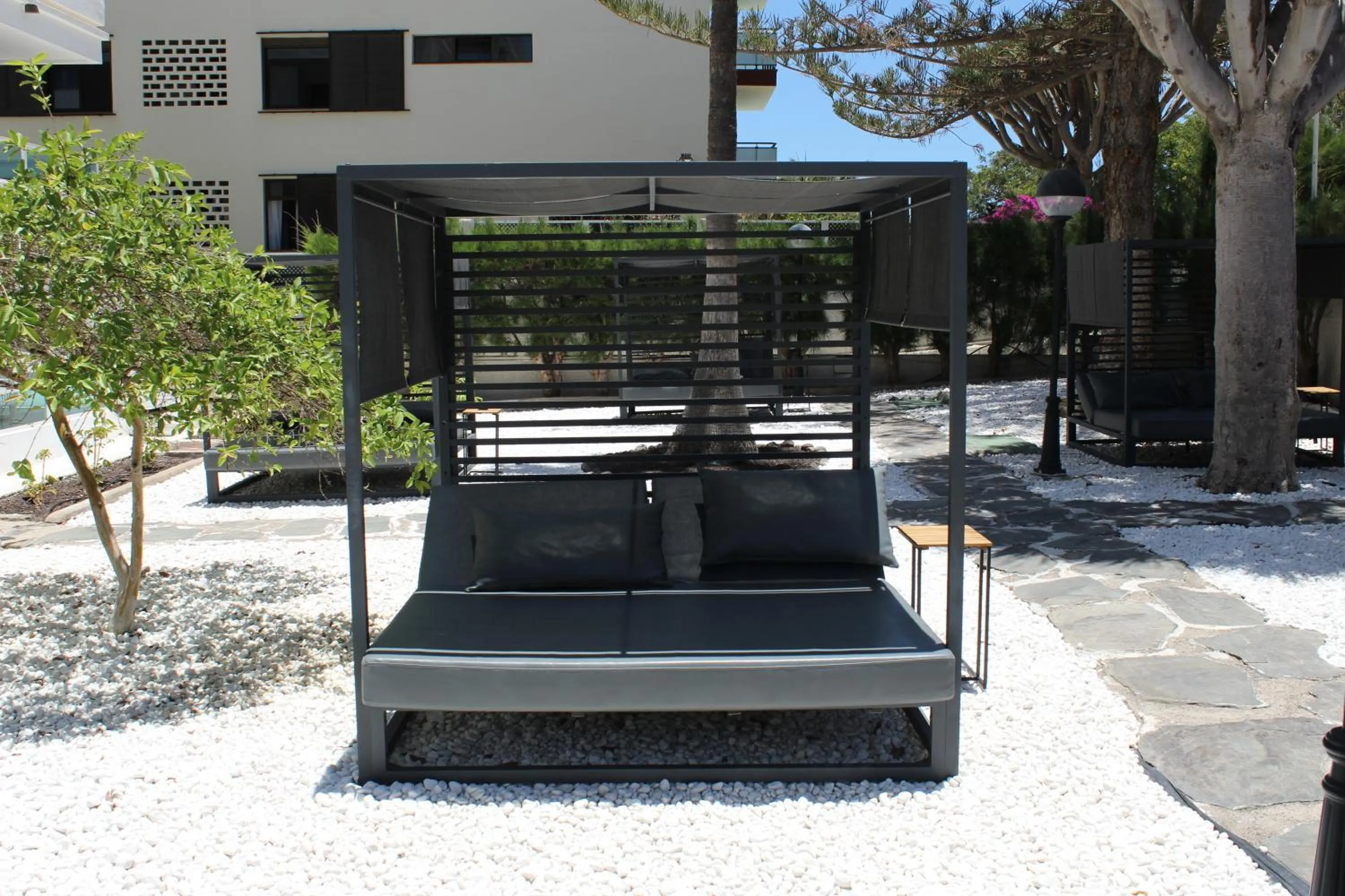 sunbed in Apartamentos Fayna