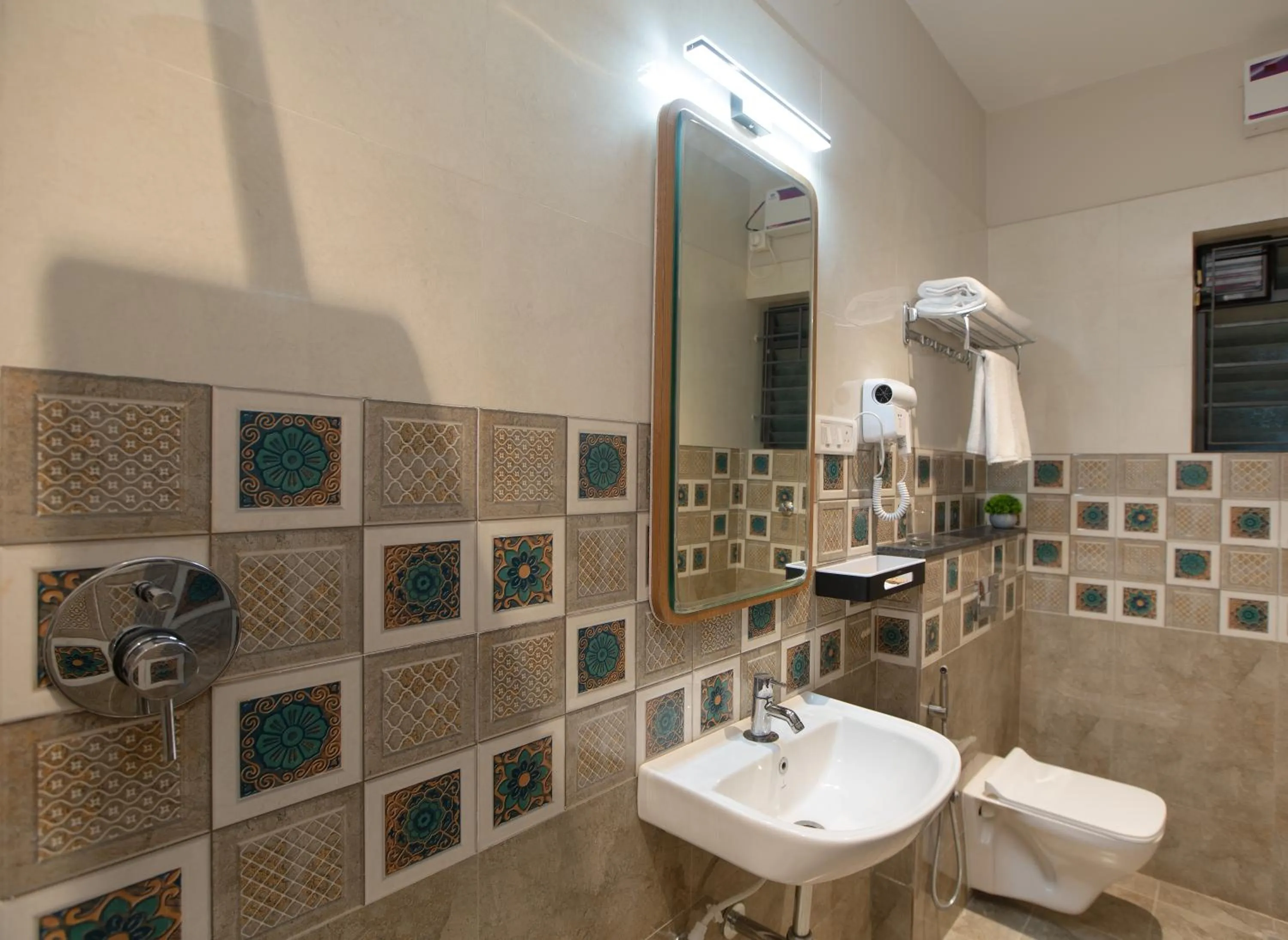 Toilet in The Madras Grand