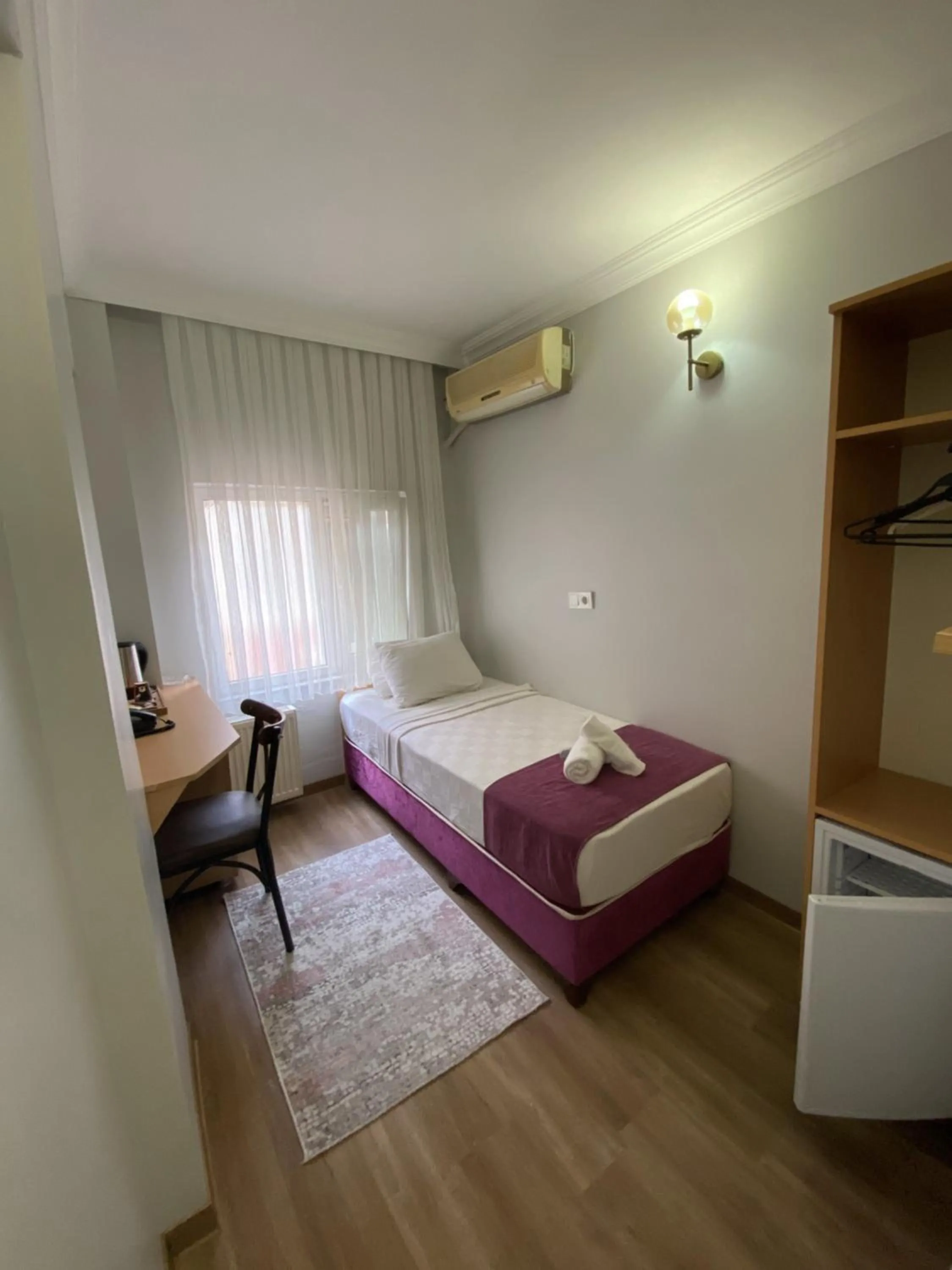 Bedroom, Bed in HOTEL ÖZSEFA