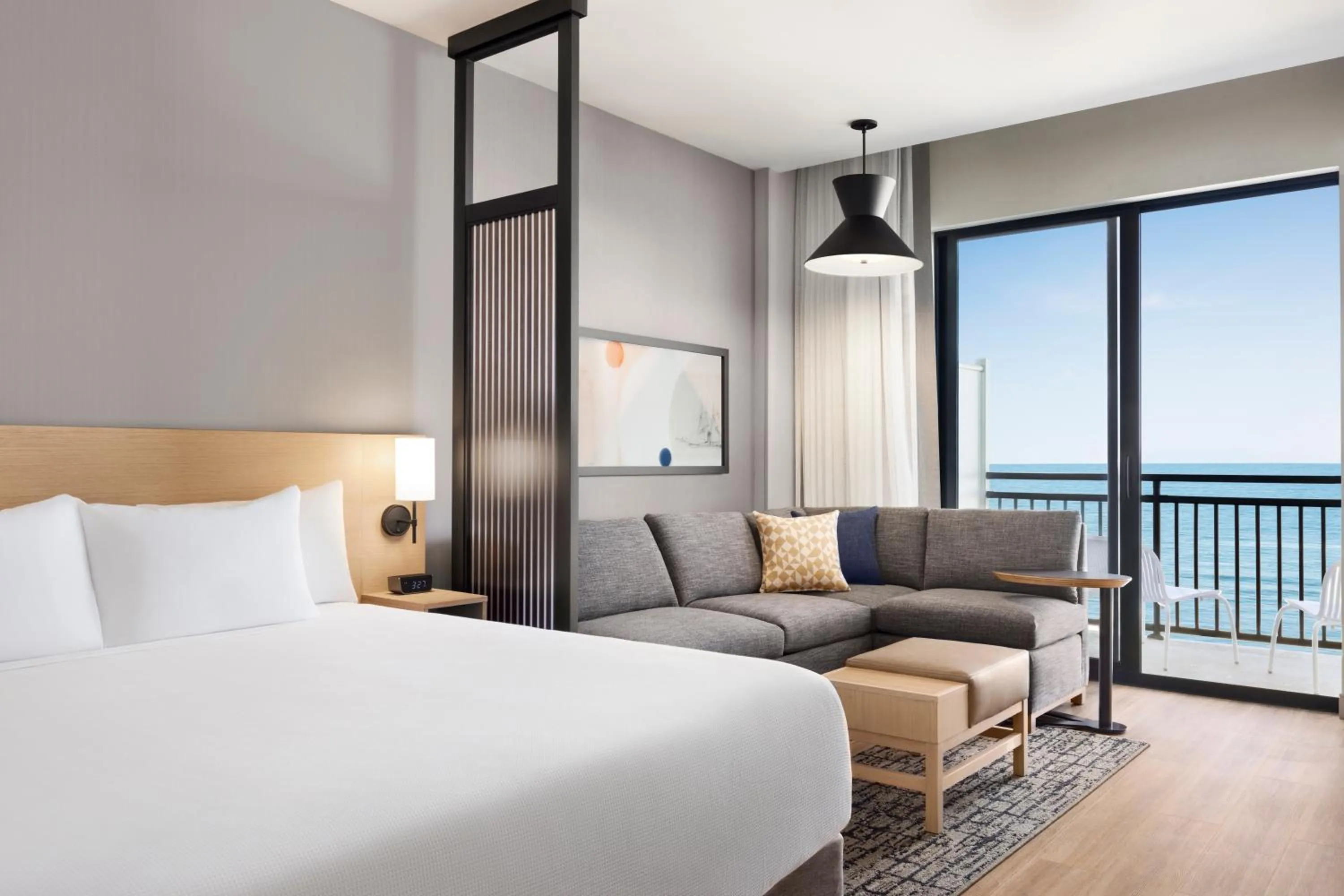 Bedroom, Bed in Hyatt Place Virginia Beach Oceanfront