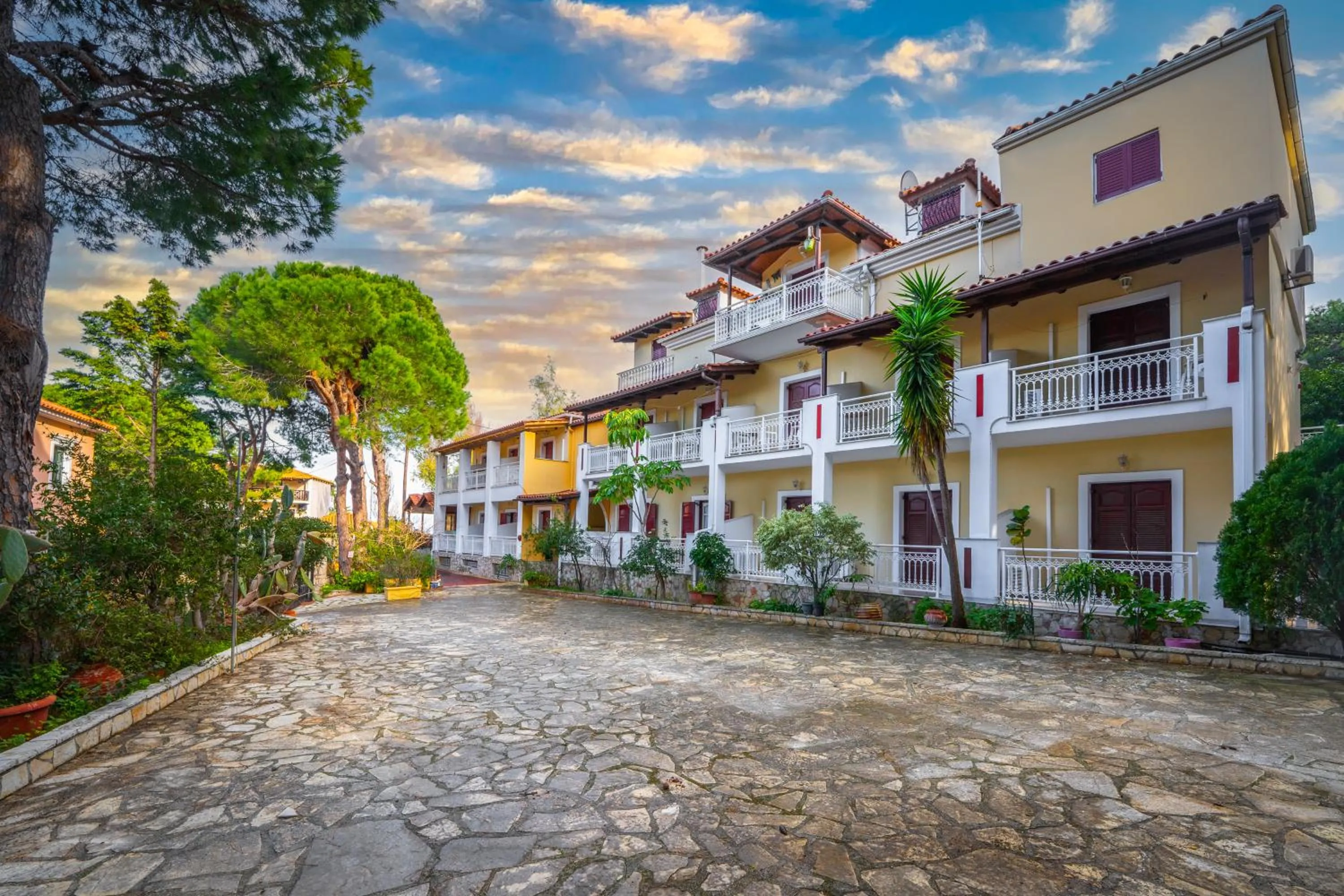 Property building in Pyrgaraki Studios and Apartments