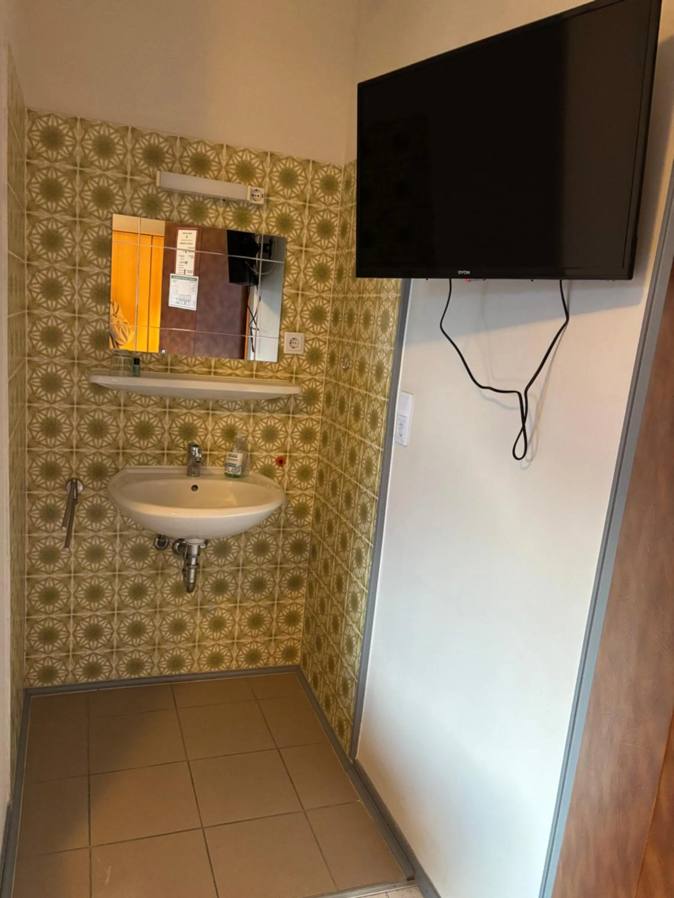 TV and multimedia in Budgethotel Stadtbett Wolfsburg