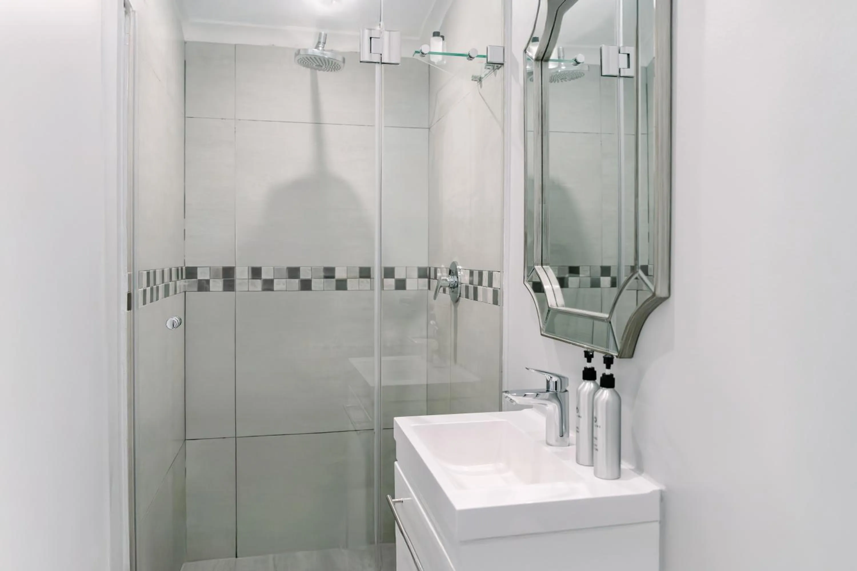 Bathroom in The Salene Hotel & Apartments