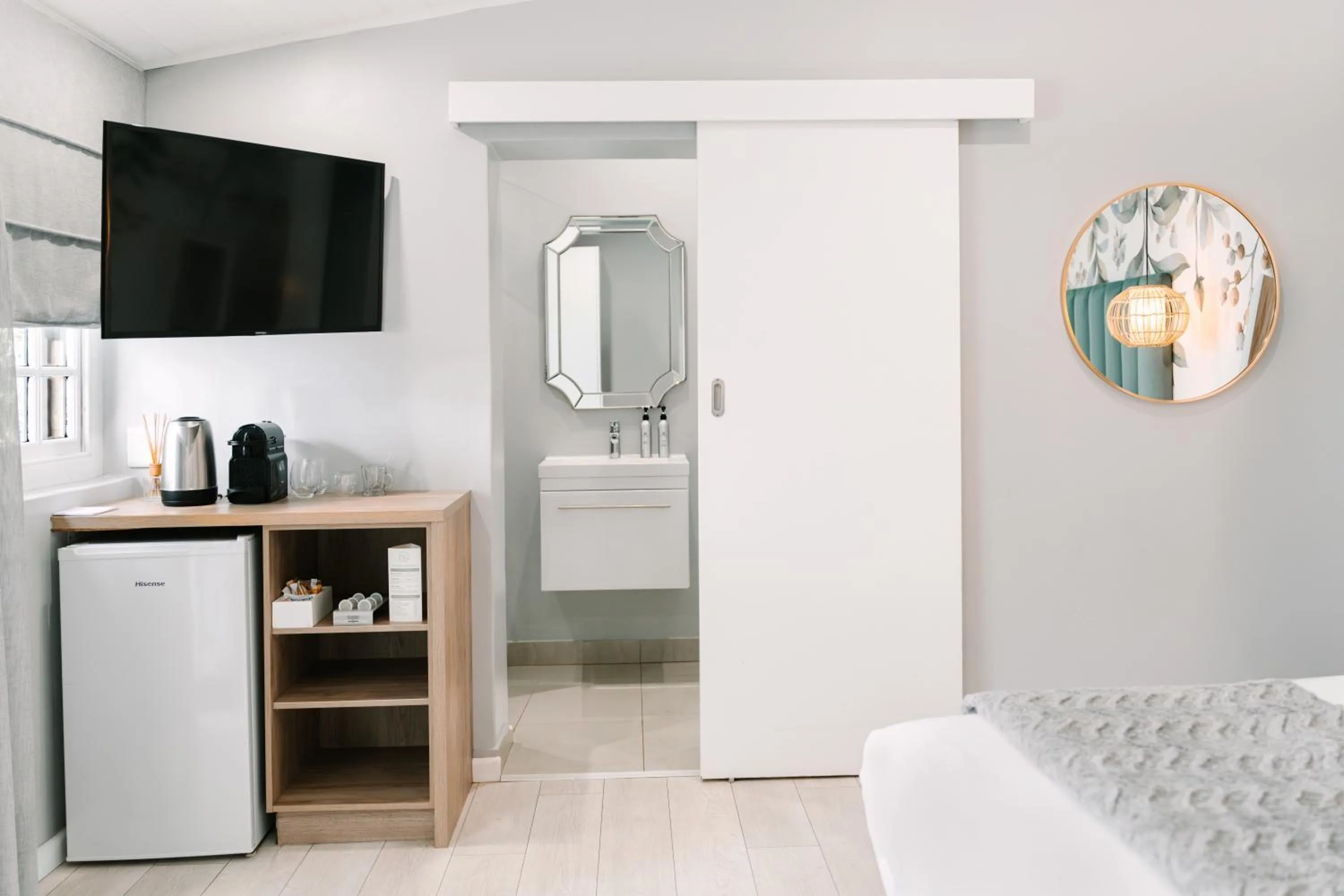 Bathroom, Bed in The Salene Hotel & Apartments