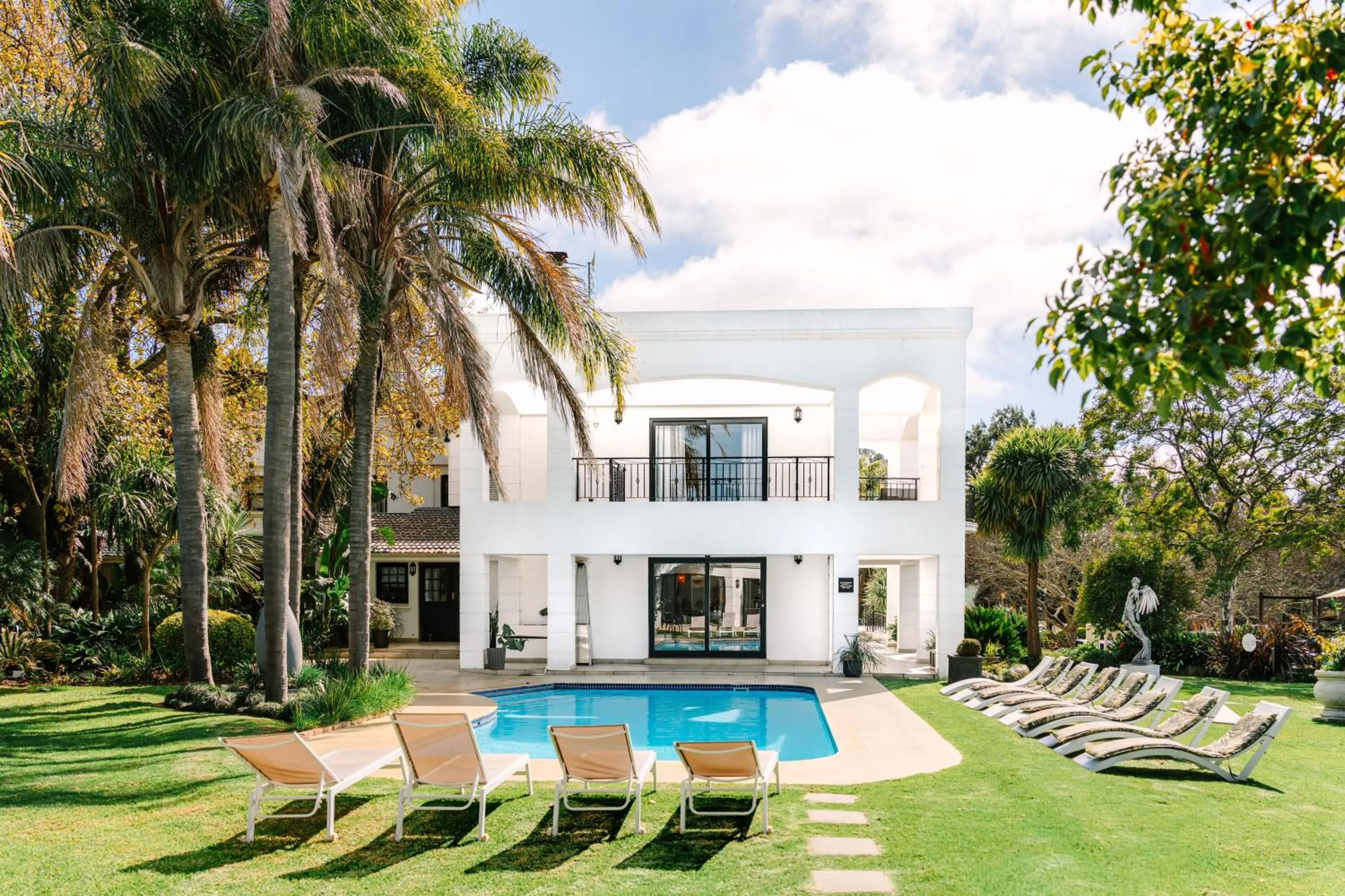 The Salene Hotel & Apartments