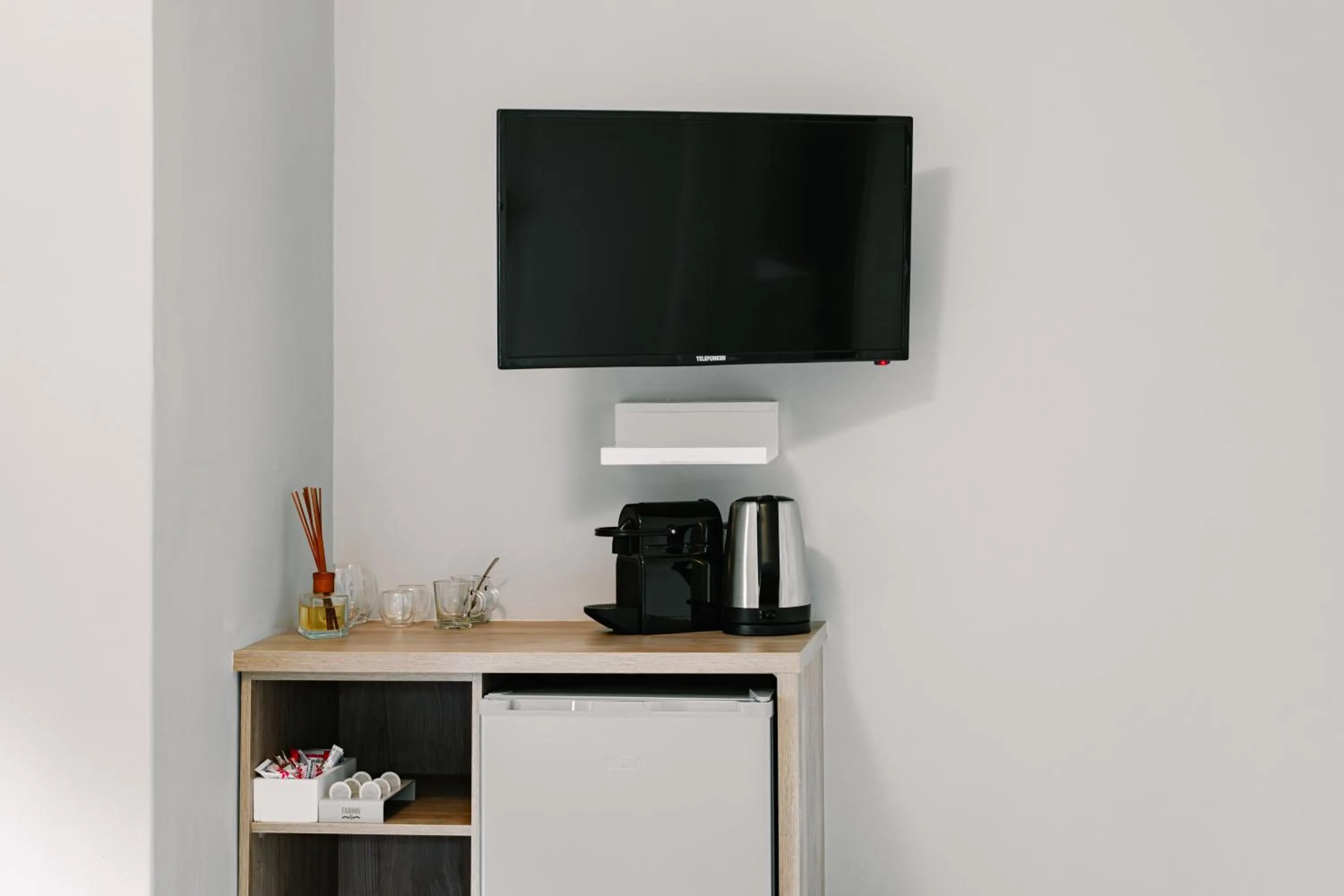 TV and multimedia in The Salene Hotel & Apartments