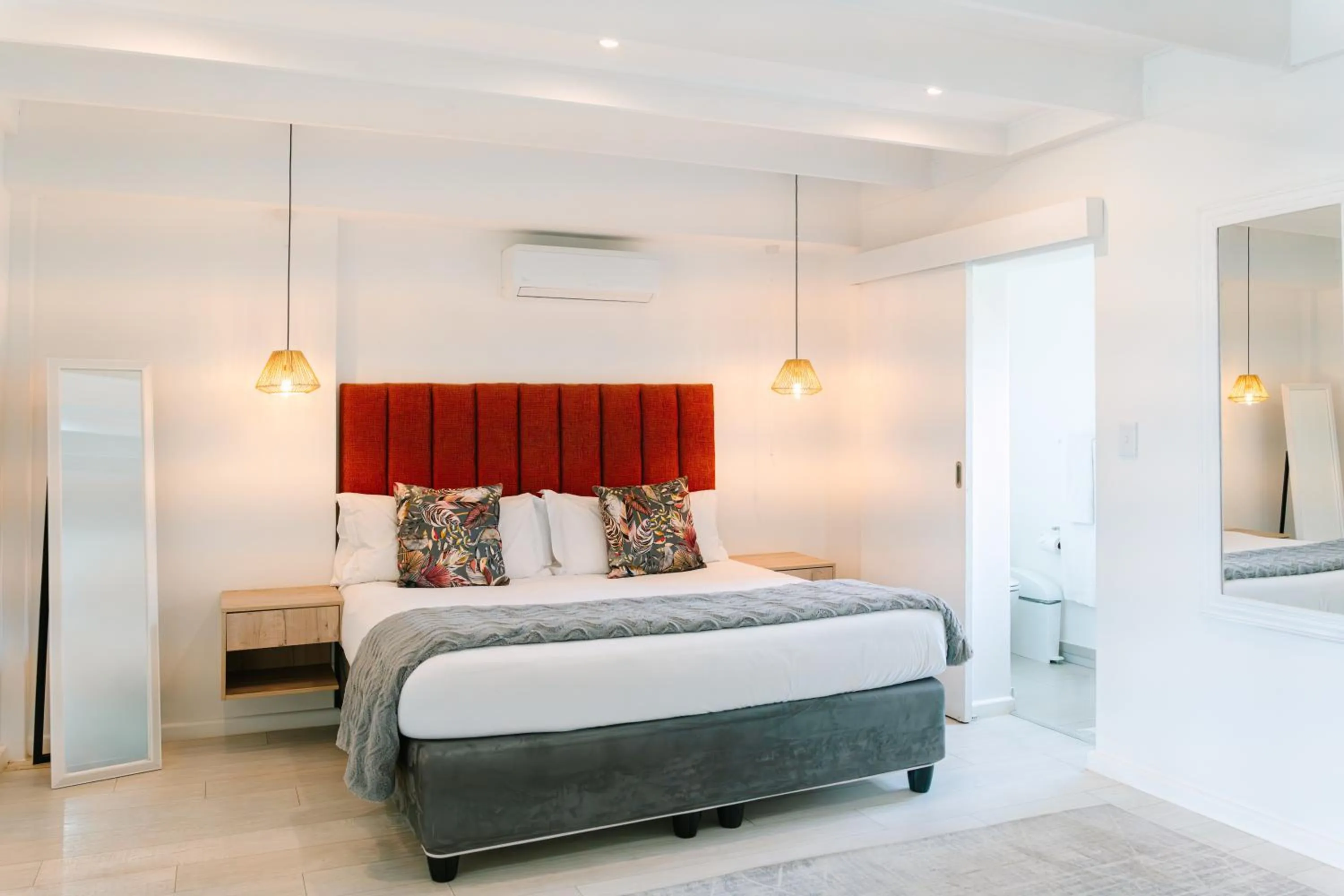 Bedroom, Bed in The Salene Hotel & Apartments