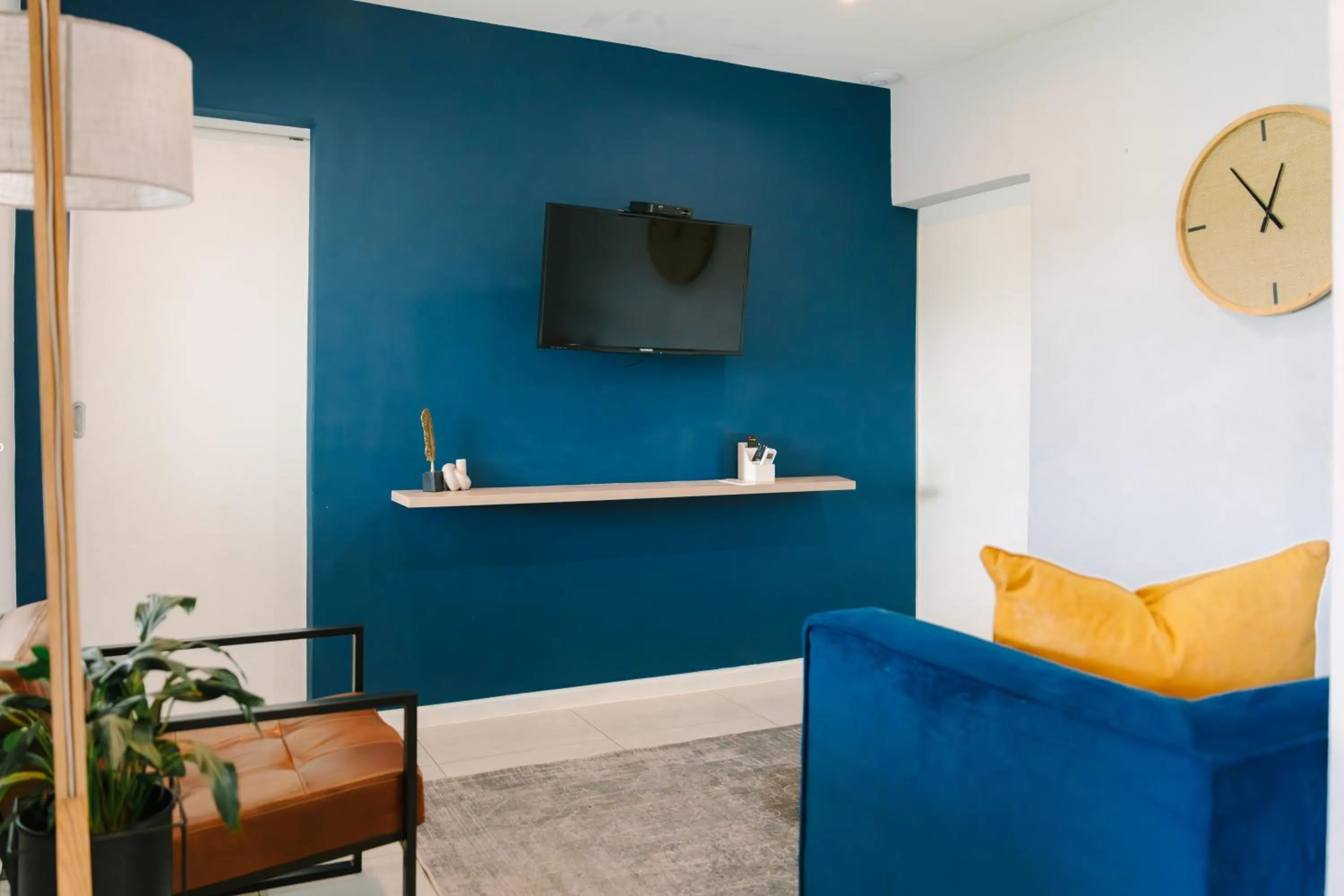 TV and multimedia, Bed in The Salene Hotel & Apartments