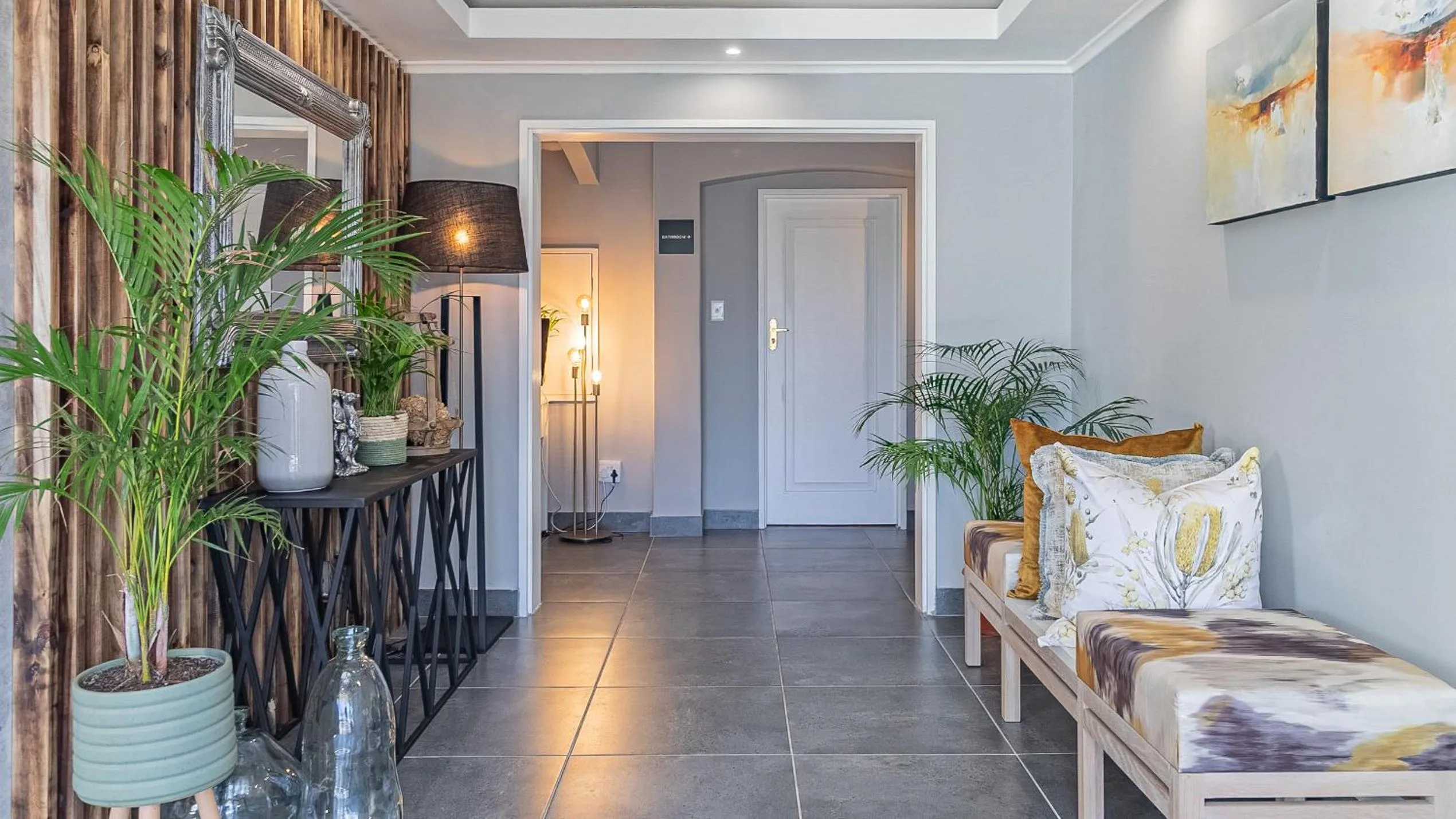 Lobby or reception in The Salene Hotel & Apartments