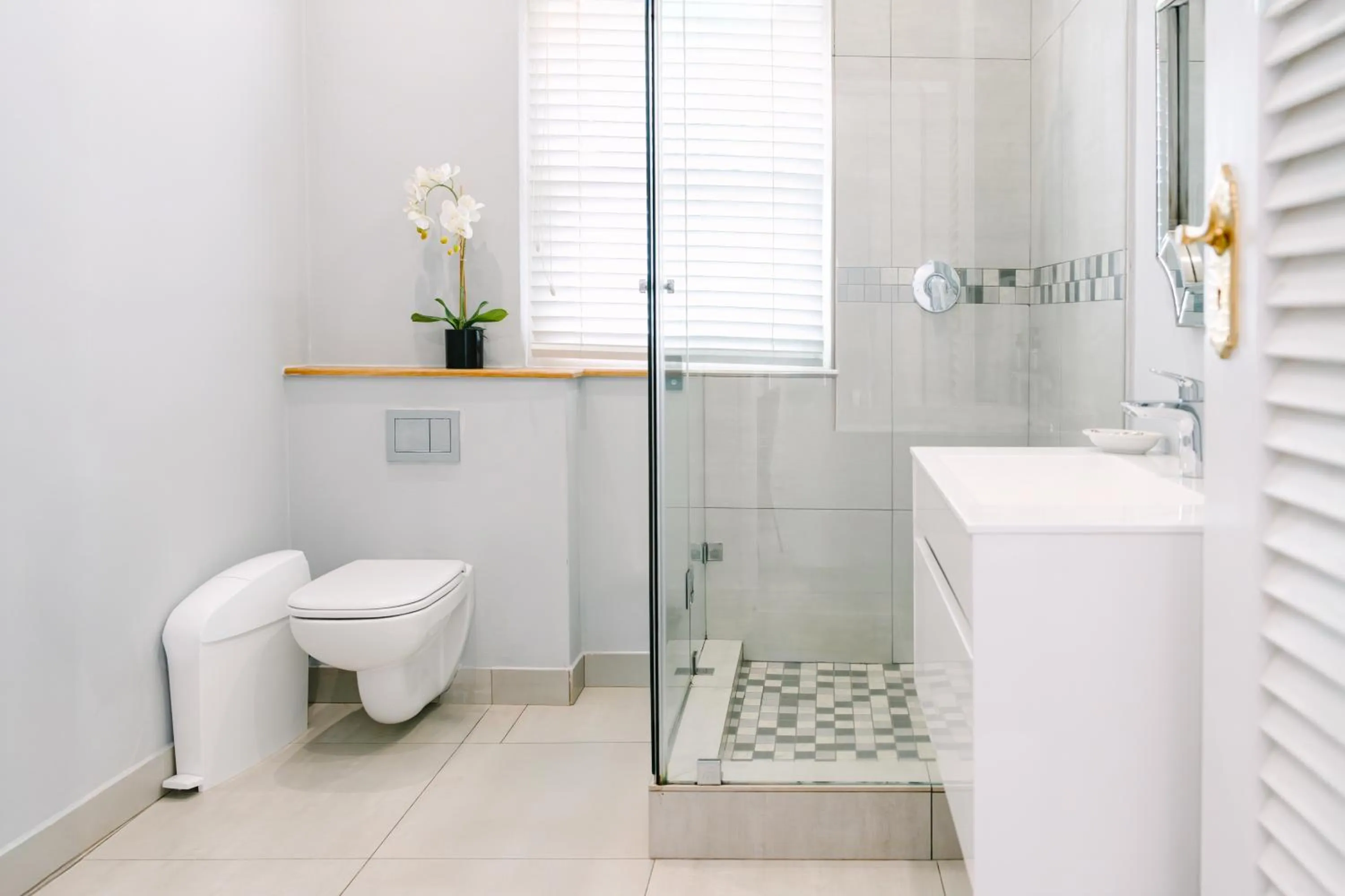 Bathroom in The Salene Hotel & Apartments